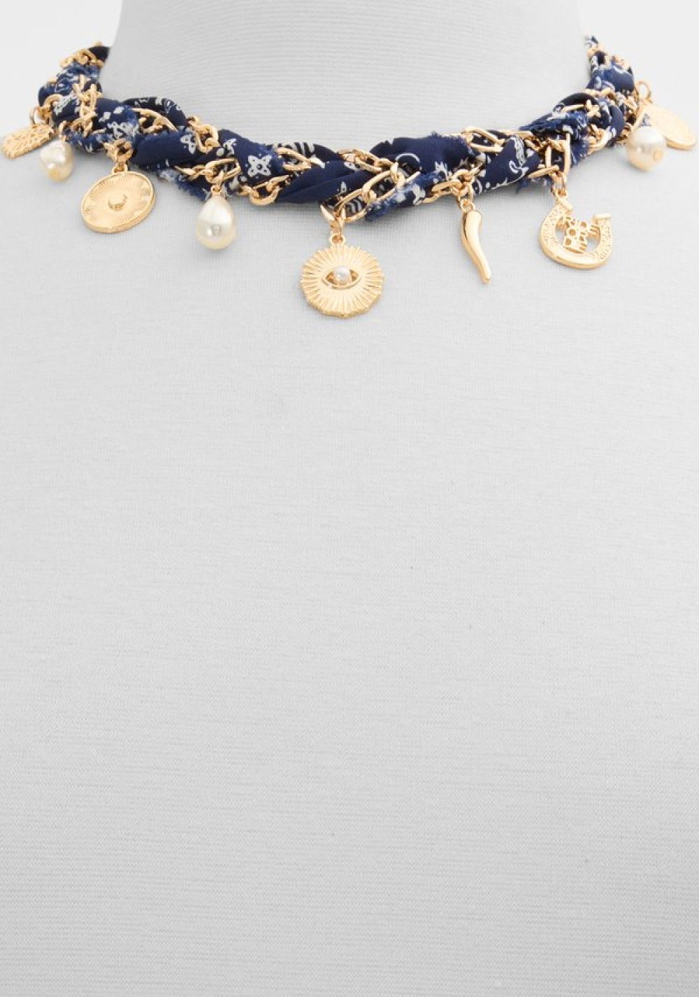 Collar de Amuletos de Buena Suerte Aldo 2