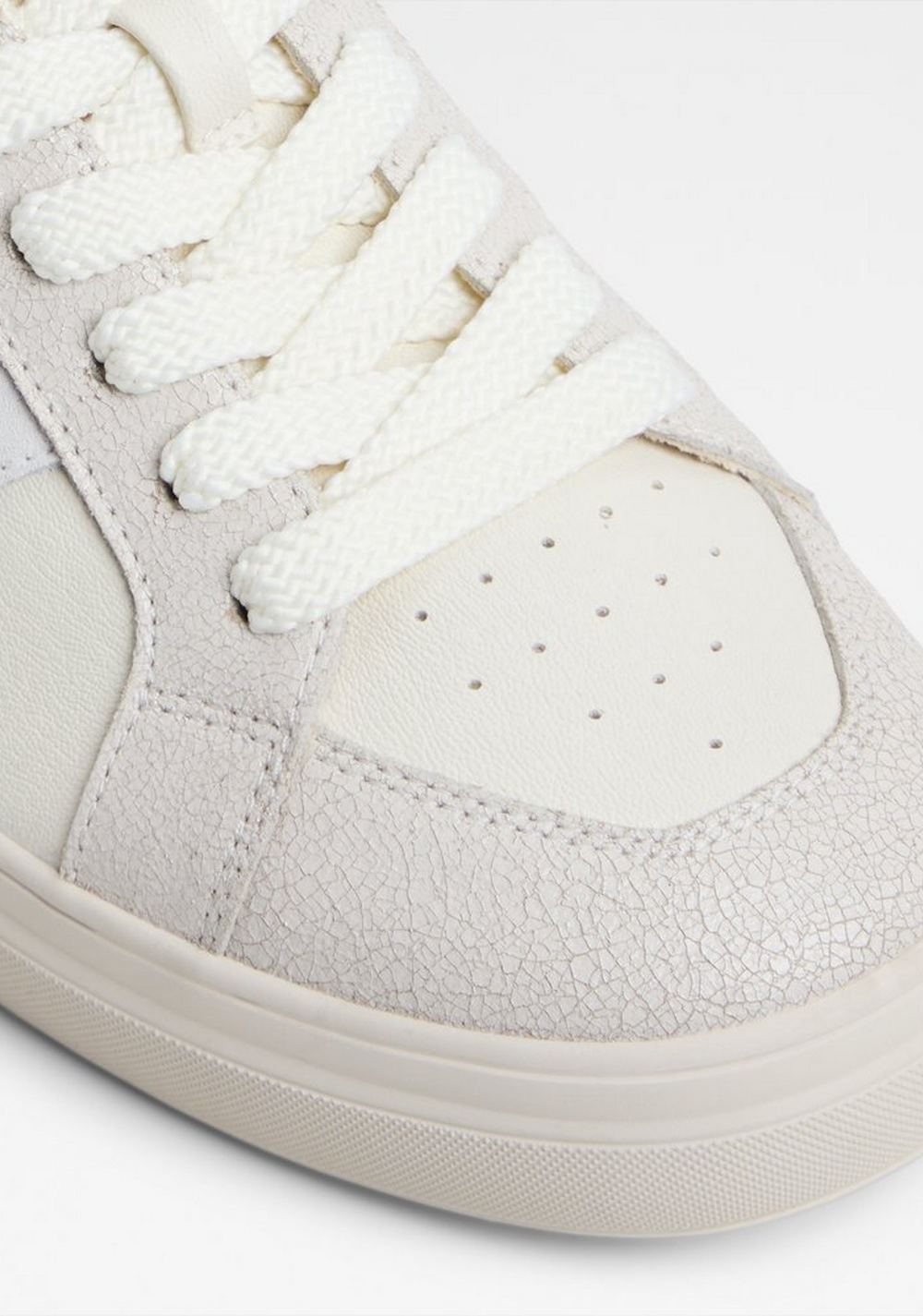 Zapatos Bajos con Bloques de Color Braxton Aldo 5