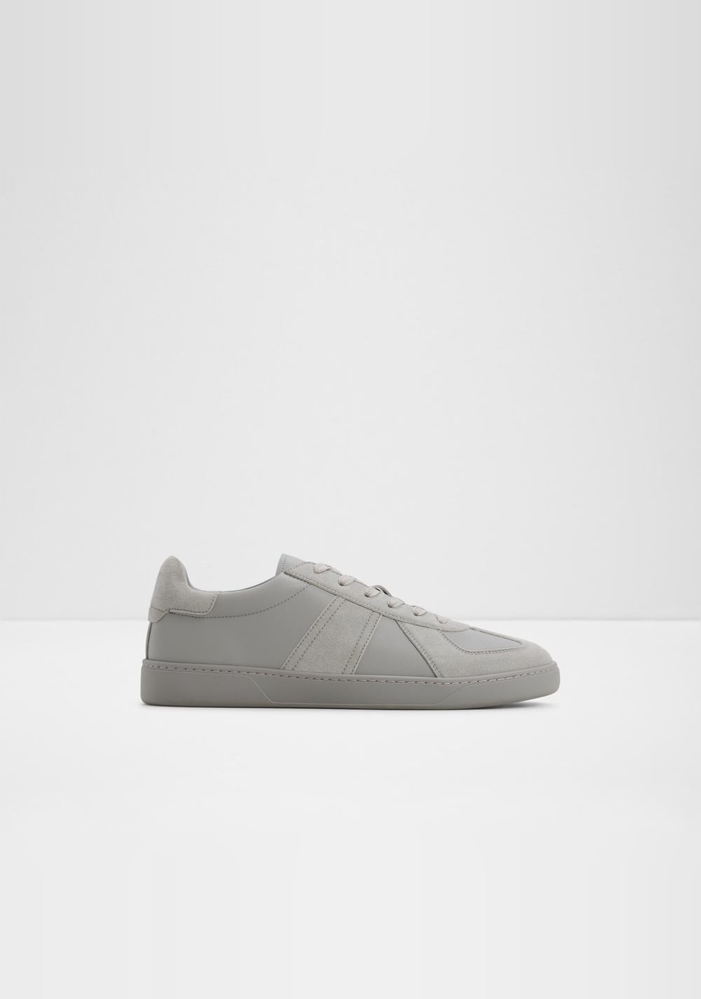 Zapatos Bajos Nikolas Aldo