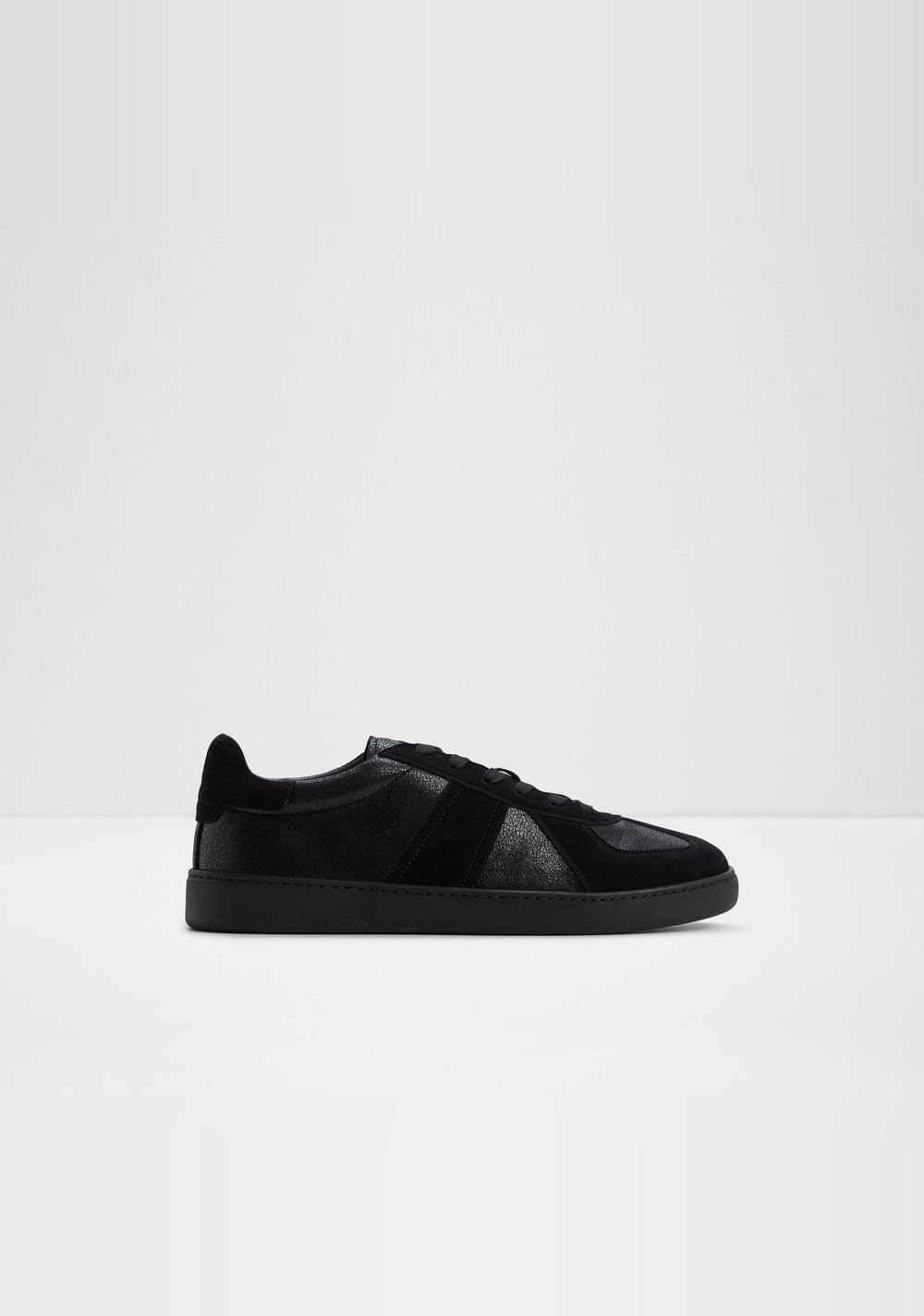 Zapatos Bajos Nikolas Aldo