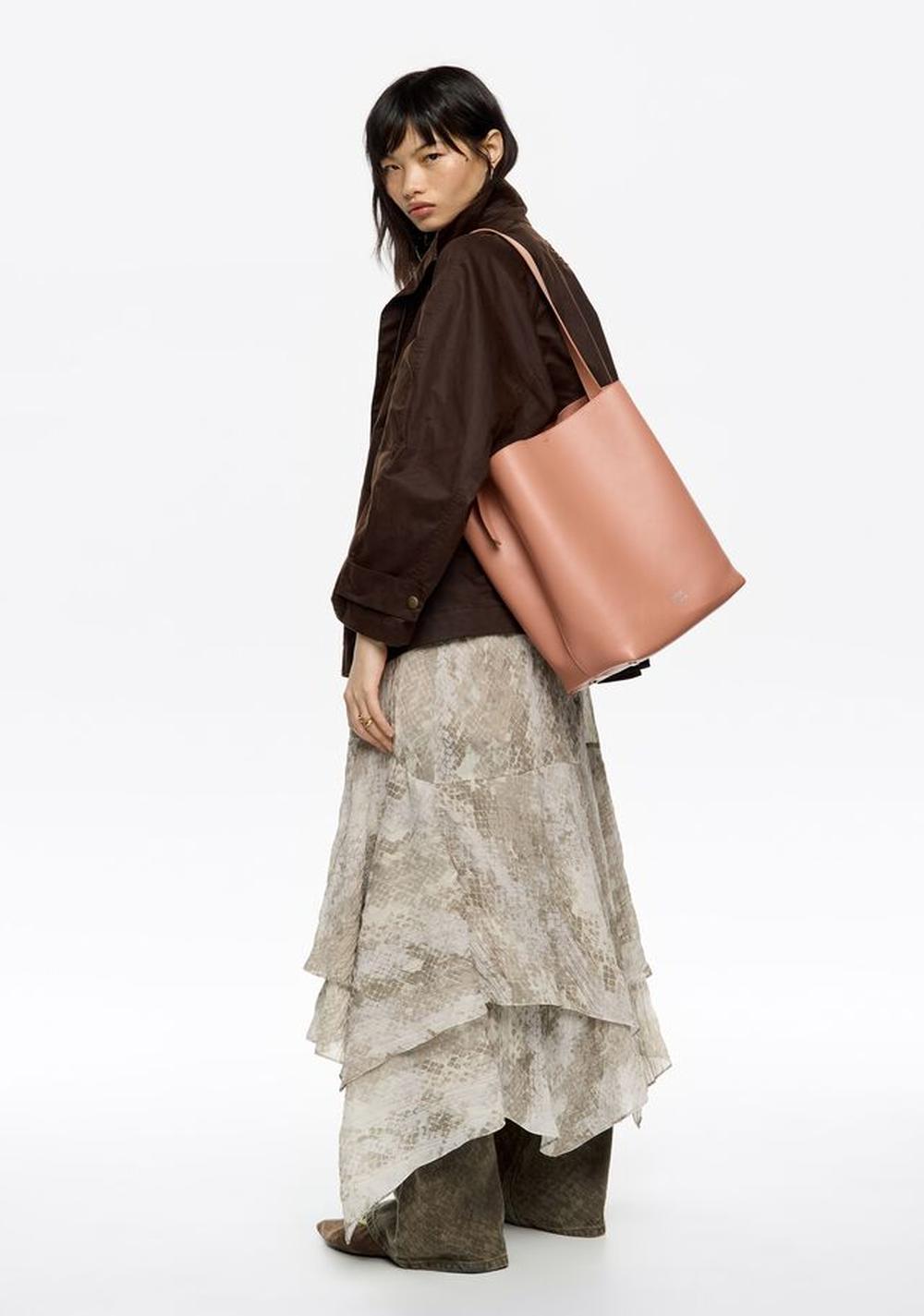 Cartera Carlino Grande Efecto Piel Bimba y Lola