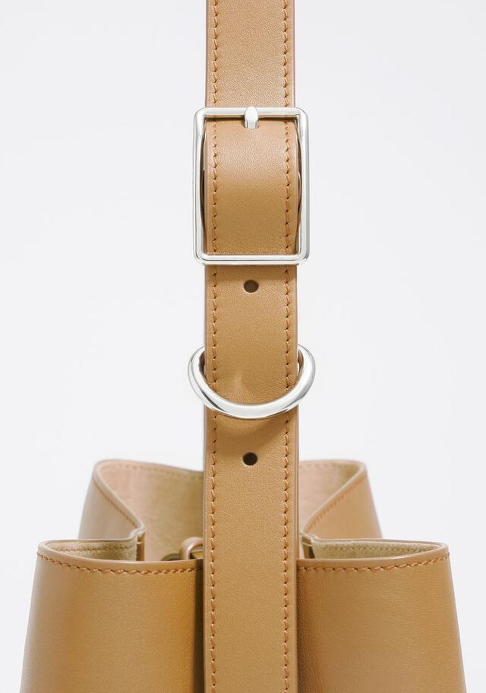 Cartera Carlino Mediana Efecto Piel Bimba y Lola