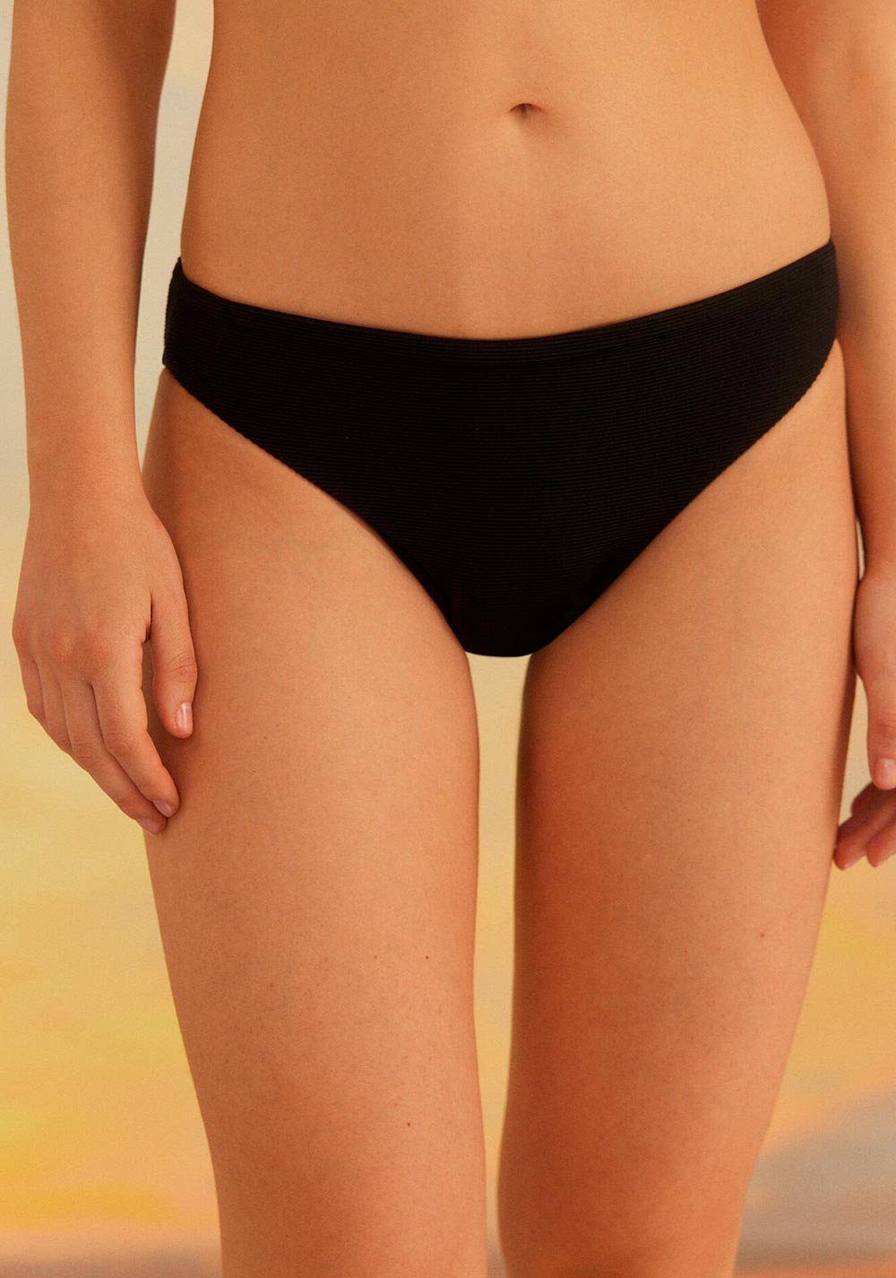 Bikini Liso Estructura Cortefiel