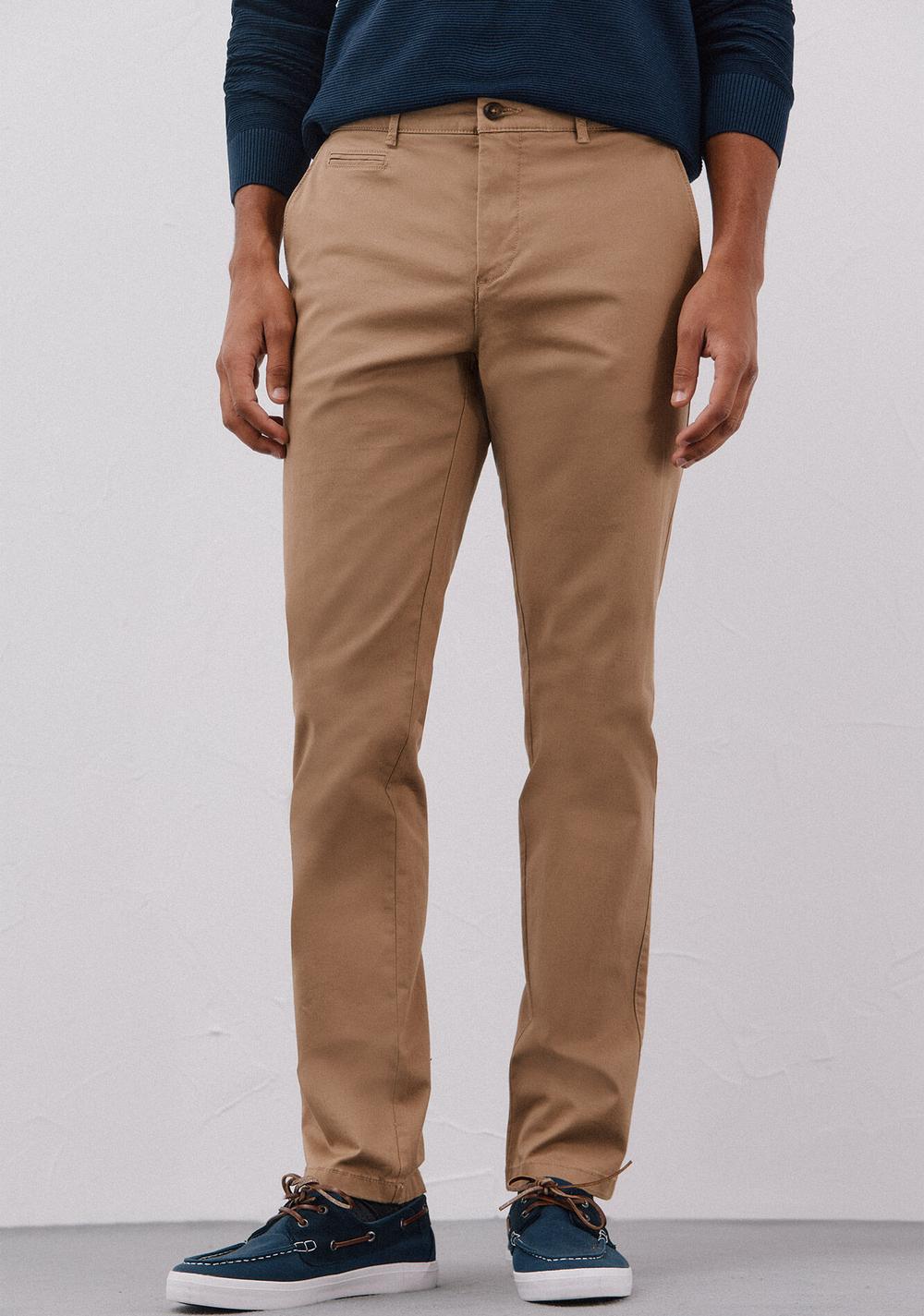 Pantalón Chino Ligero Slim Fit Cortefiel