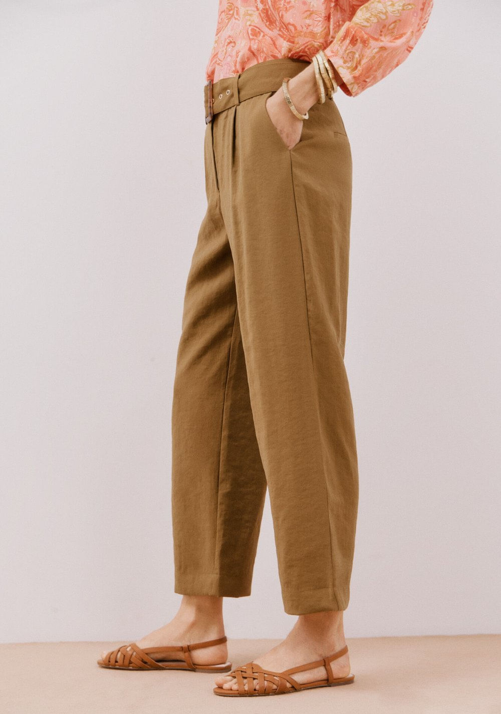 Pantalón con Cinturón Cortefiel 5