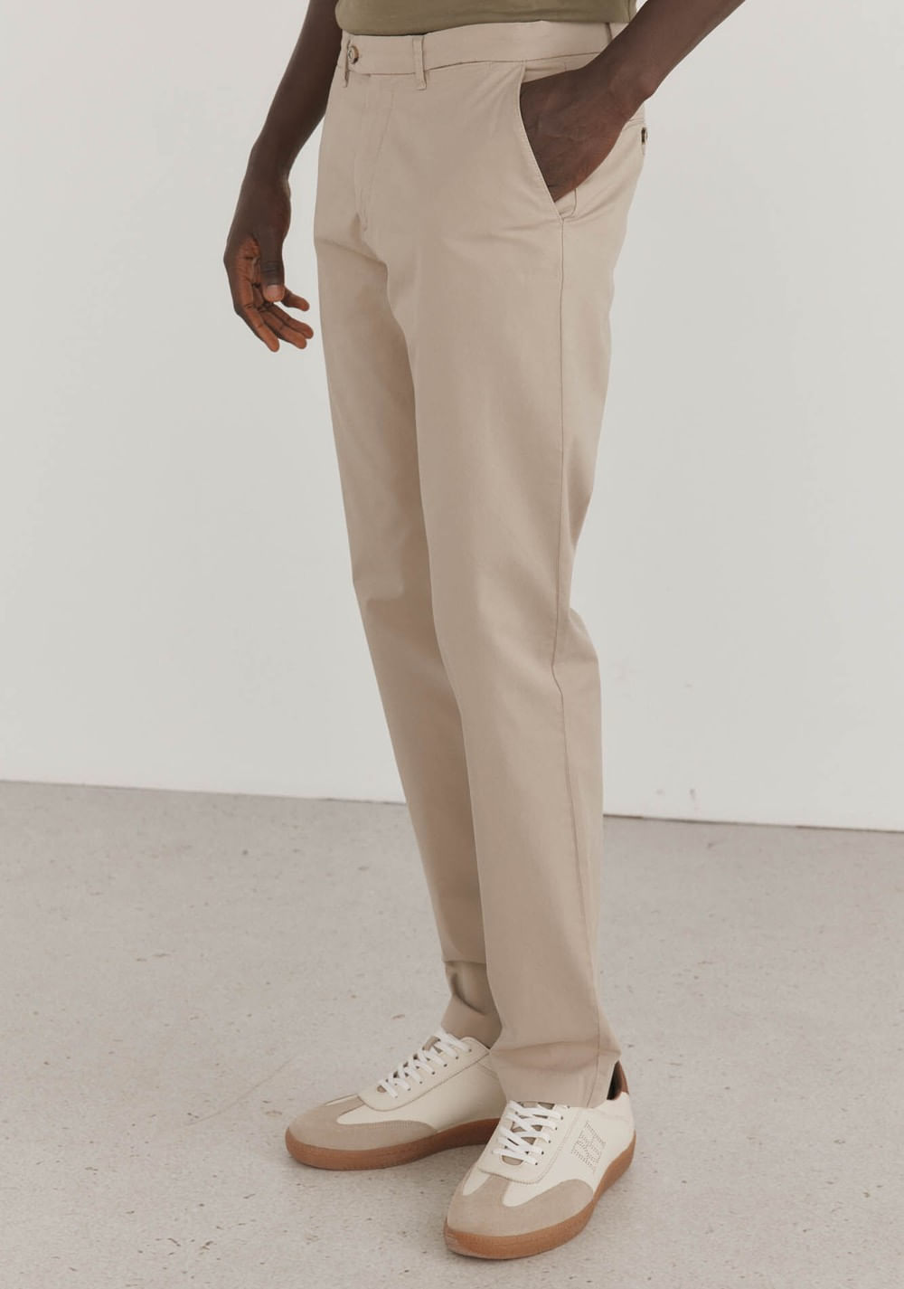 Pantalón Premium Chino Ligero Slim Fit Cortefiel