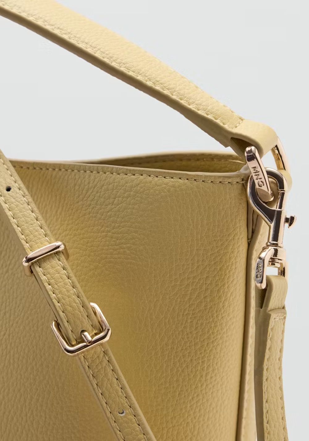 Cartera Bucket Efecto Piel Mango 5