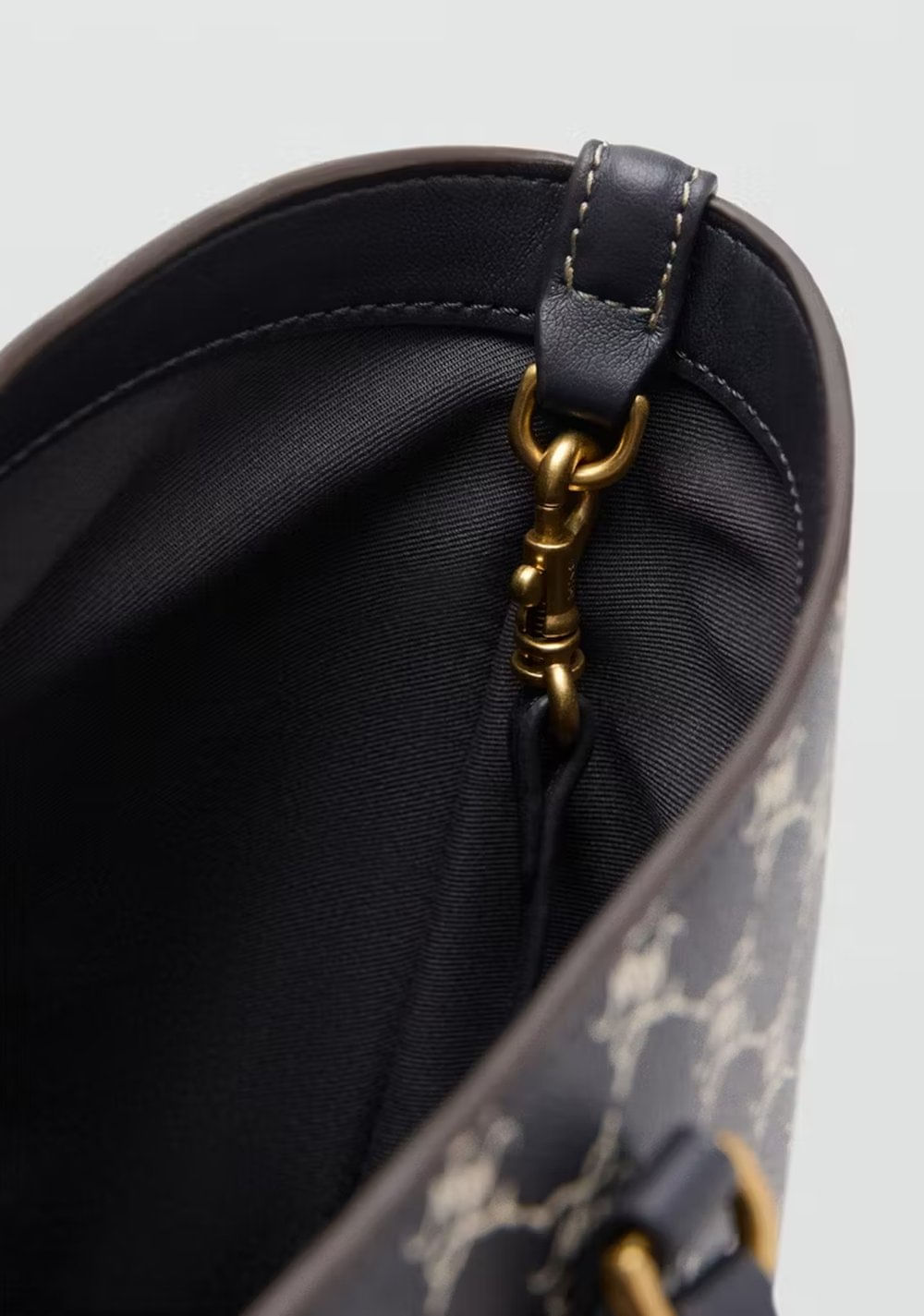 Cartera Shopper Estampado Logo Mango 4