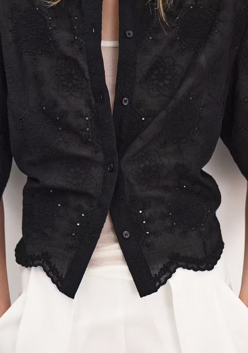 Camisa Crop Bordada Mango 4