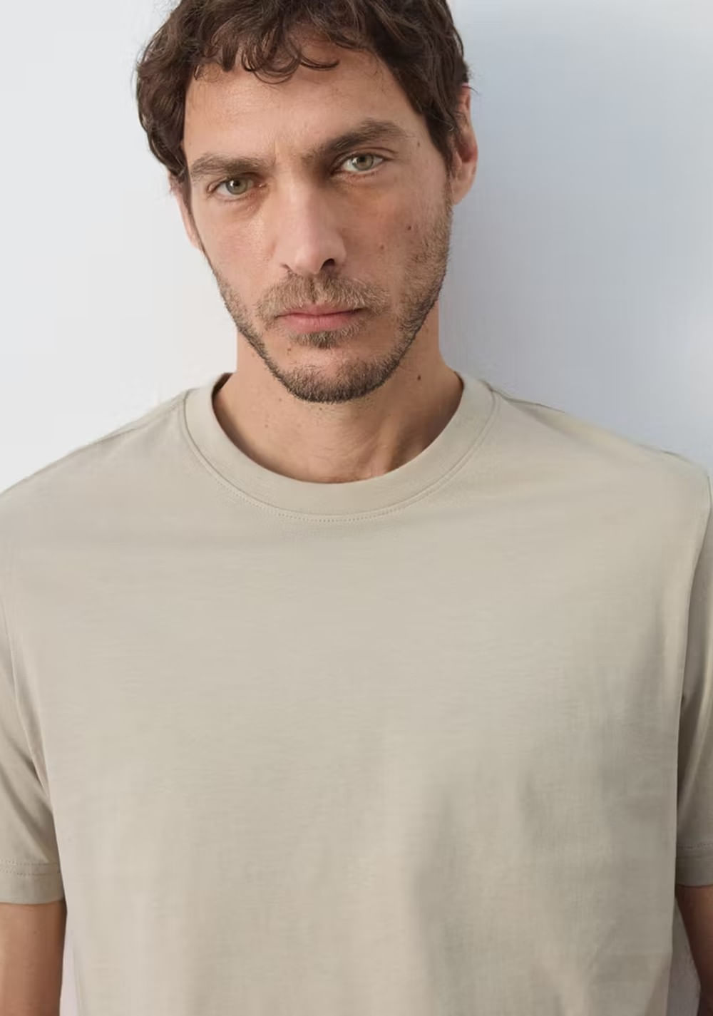 Camiseta Slim Fit 180gsm Mango 4