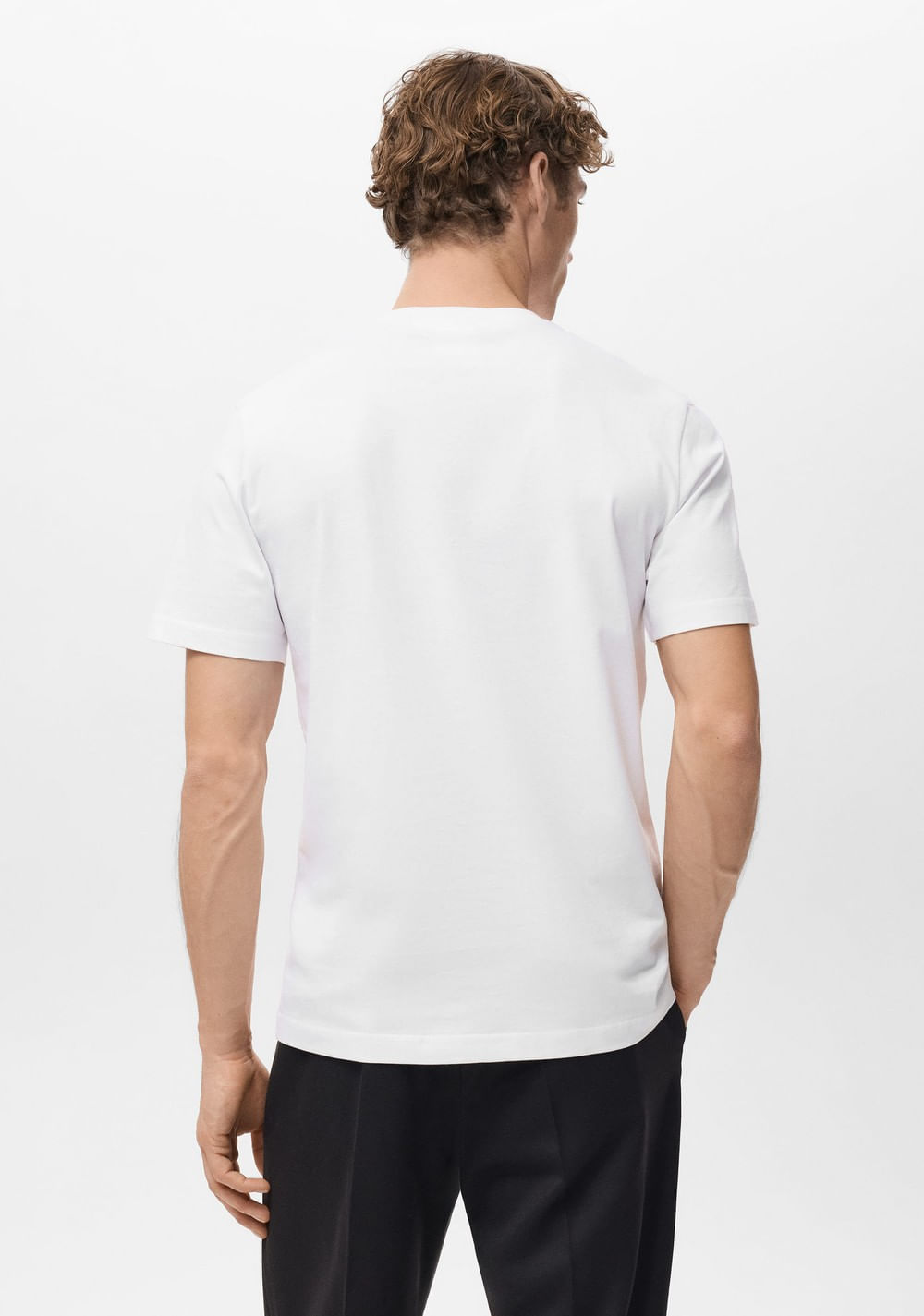 Camiseta Slim Fit Mango 3