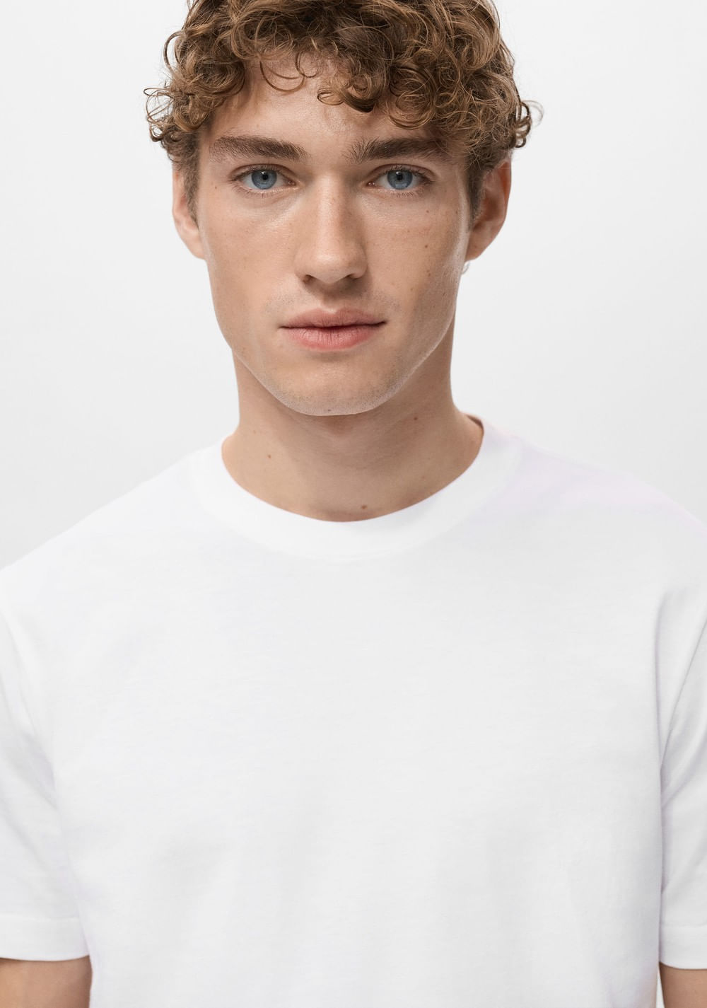 Camiseta Slim Fit Mango 5