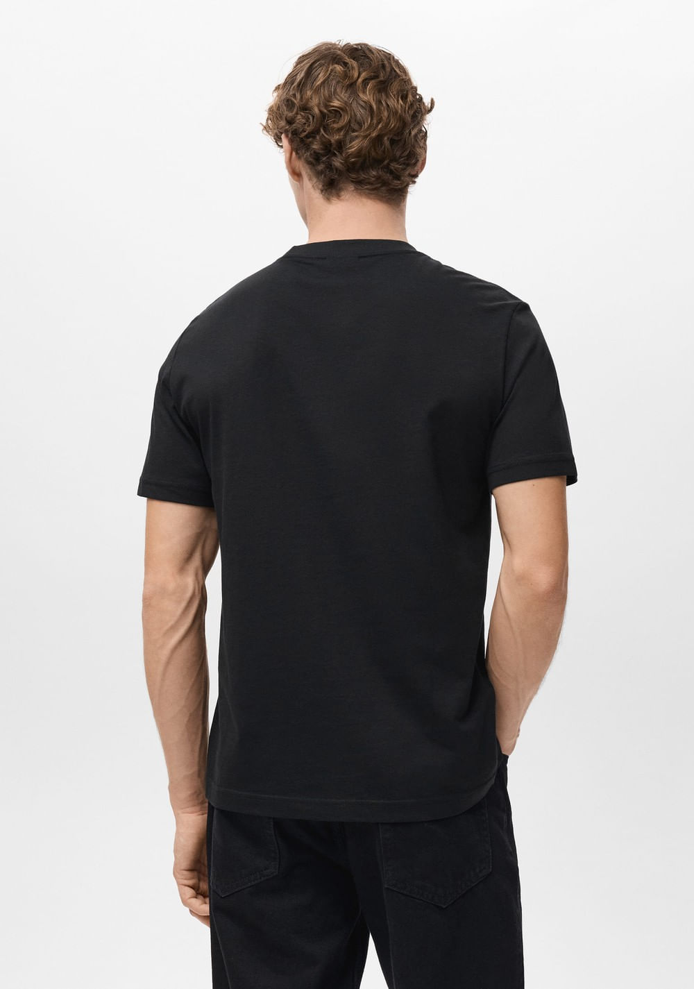 Camiseta Slim Fit Mango 3