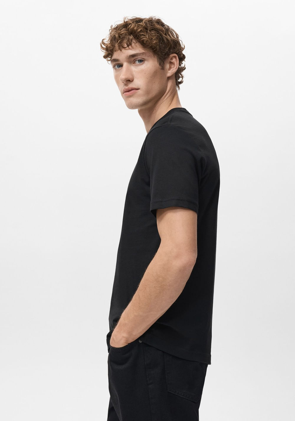 Camiseta Slim Fit Mango 6