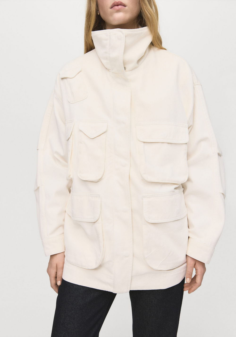 Chaqueta Jeans Oversize con Bolsillos Mango 6