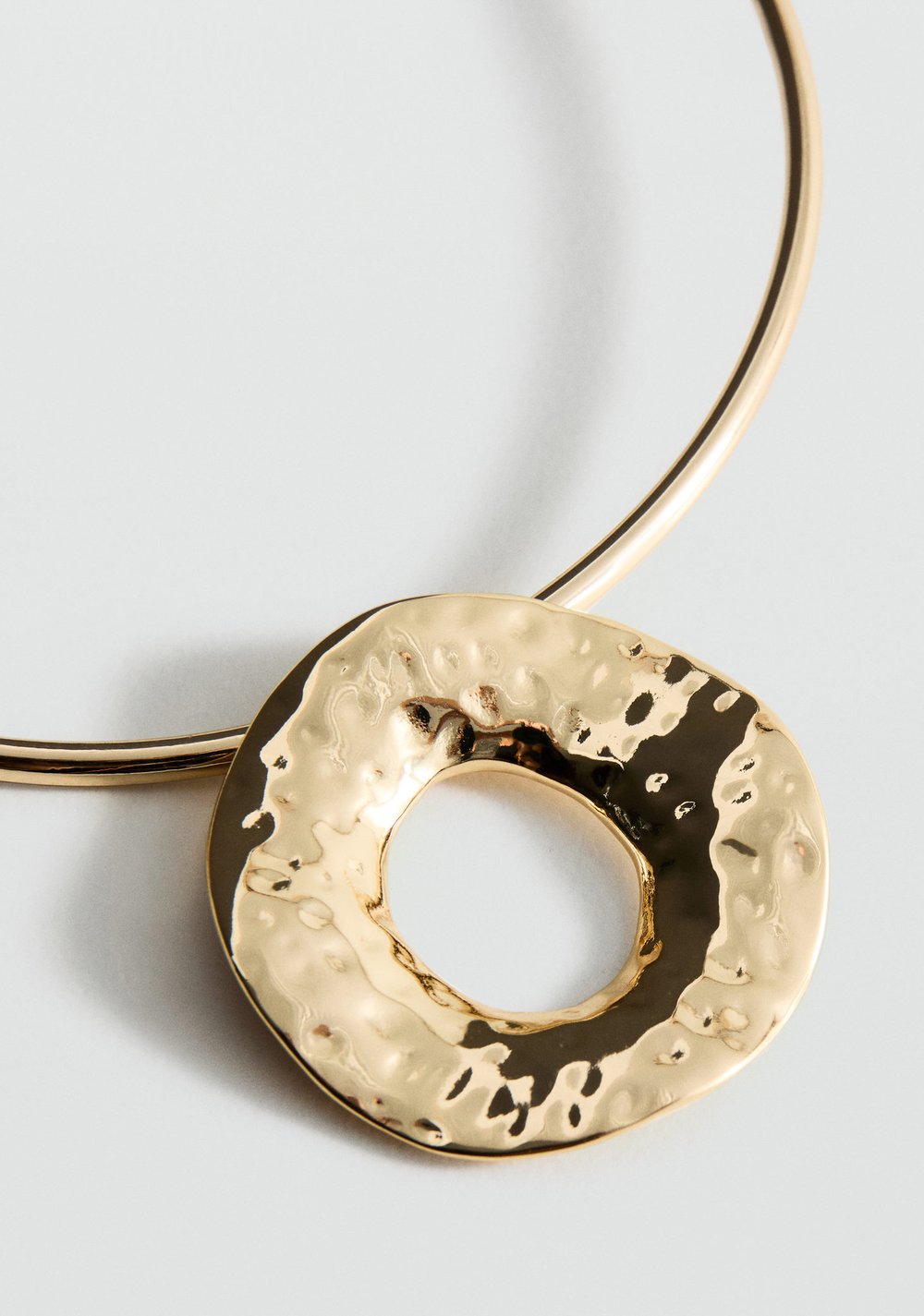 Collar Rígido Diseño Circular Mango 2