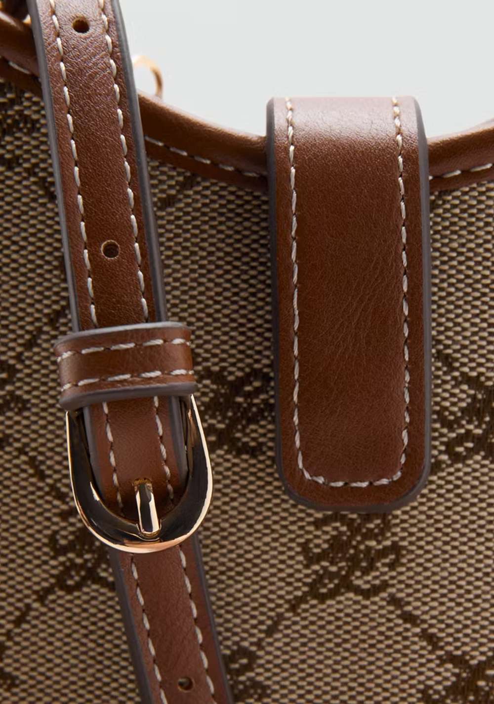 Funda Móvil Logo Jacquard Mango 3