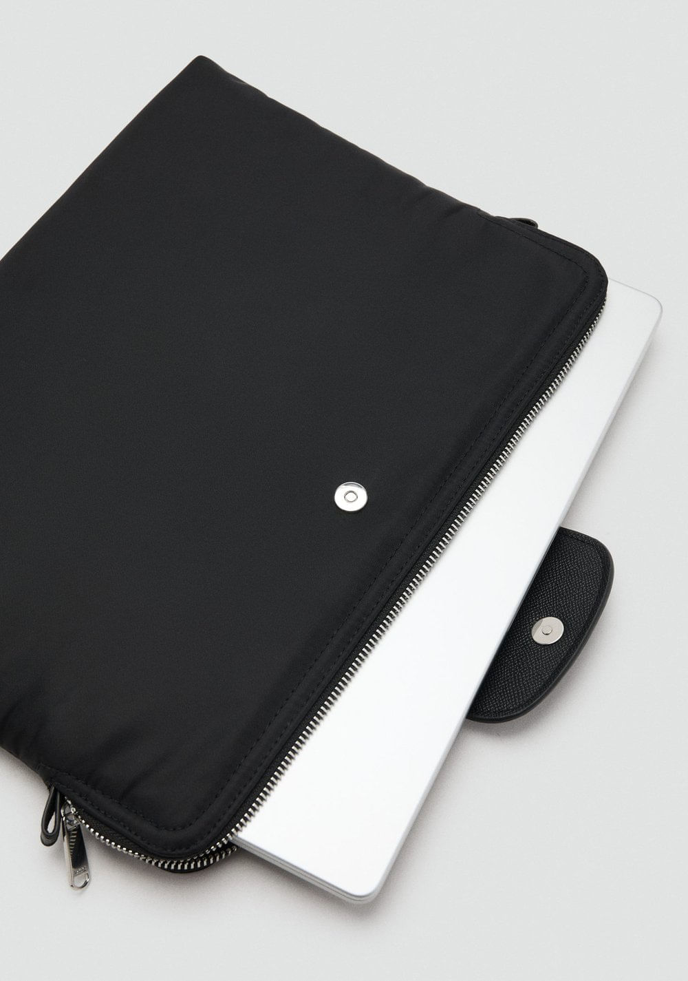 Funda Portátil Nylon Mango 3