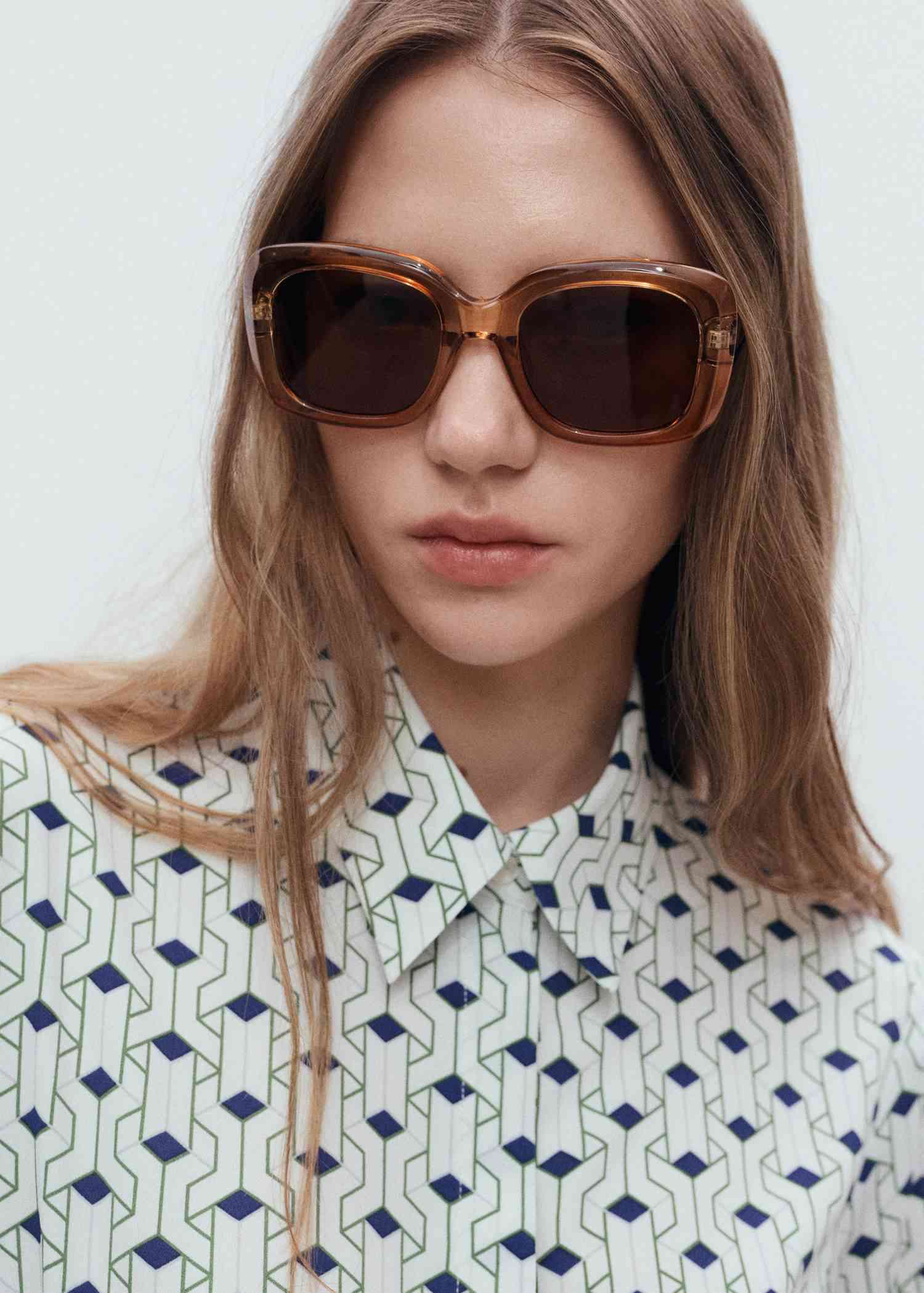Lentes de Sol Montura Cuadrada Mango 5