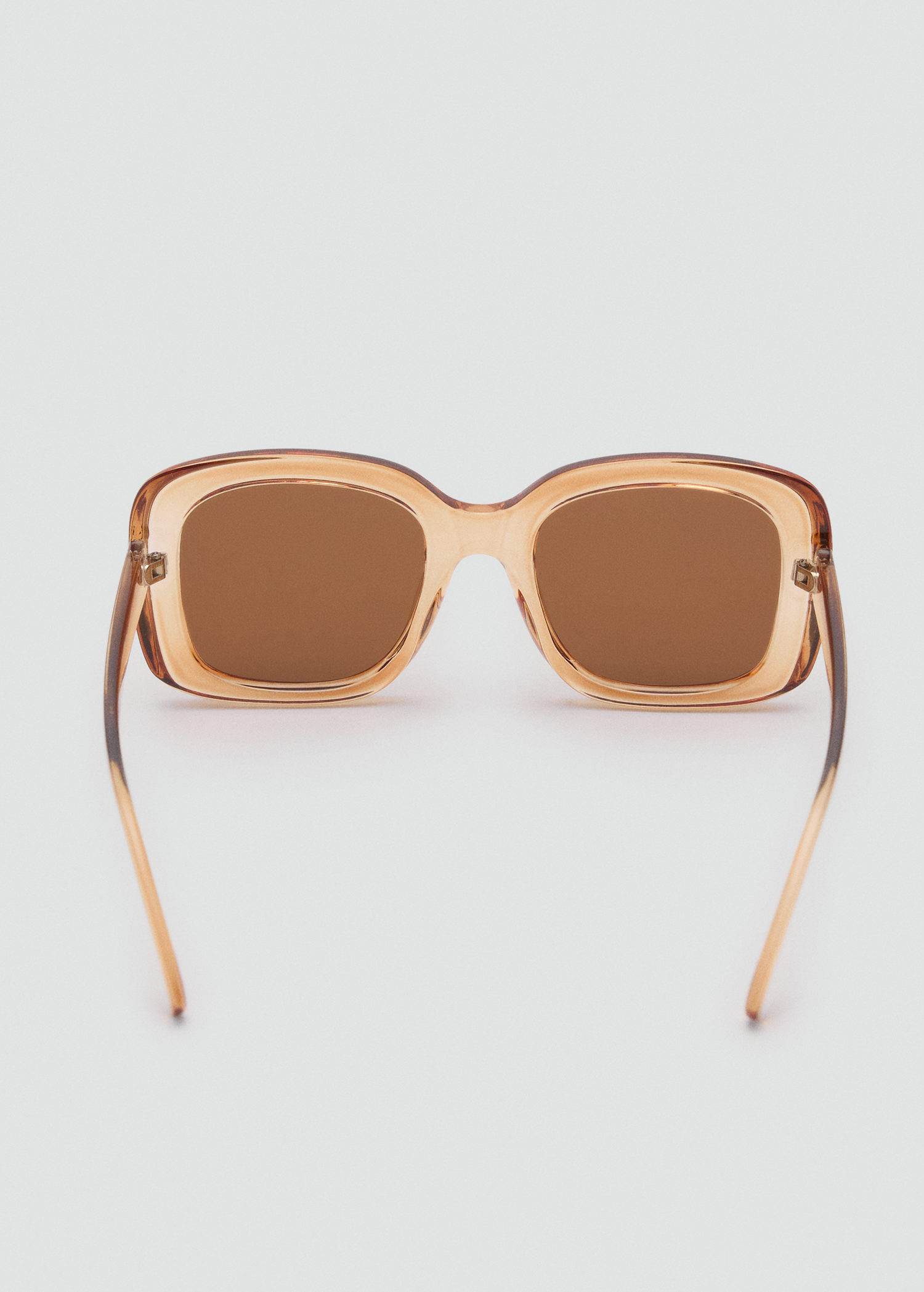 Lentes de Sol Montura Cuadrada Mango 3