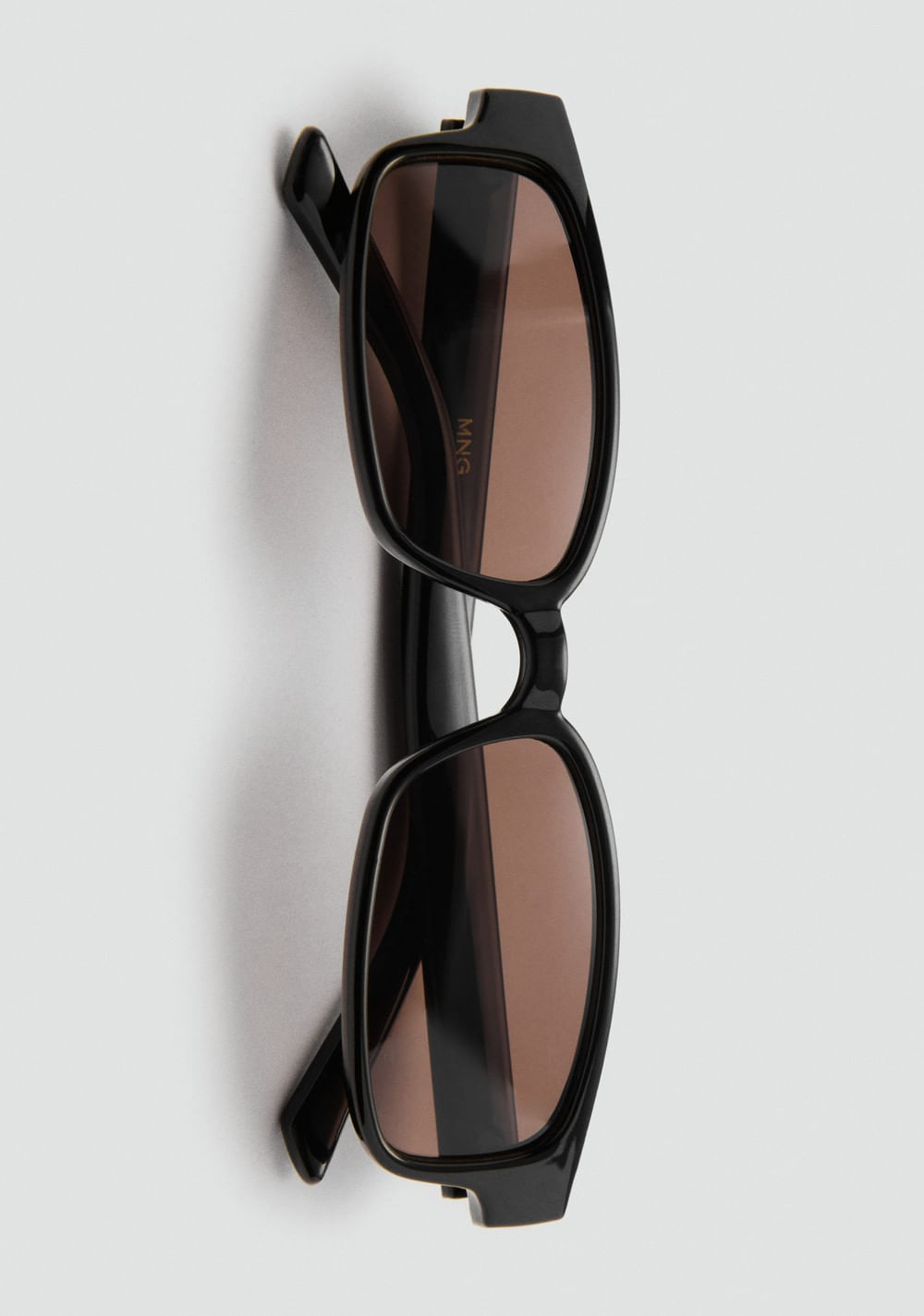 Lentes de Sol Montura Rectangular Mango 4