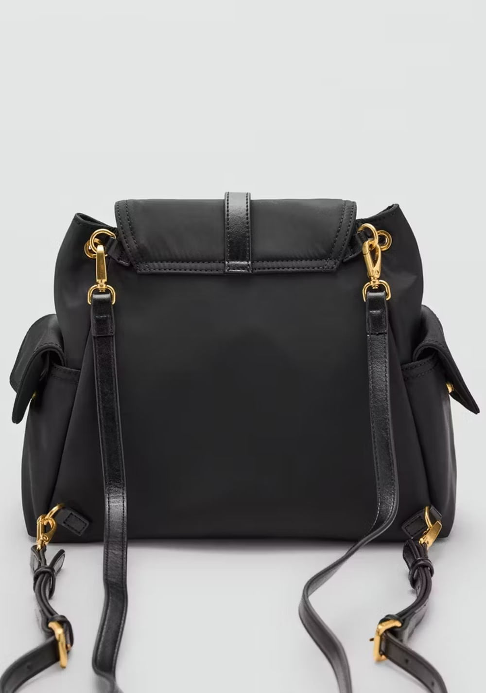Morral Bolsillos Hebilla Mango 4