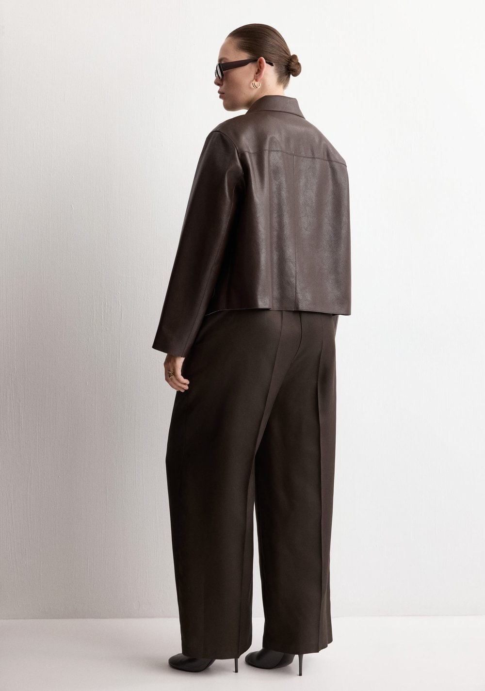 Pantalón Lyocell Tiro Alto Mango 7