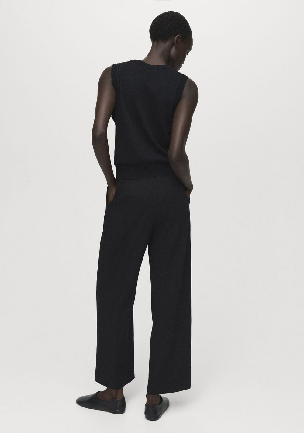 Pantalón Recto Pinzas Mango 3