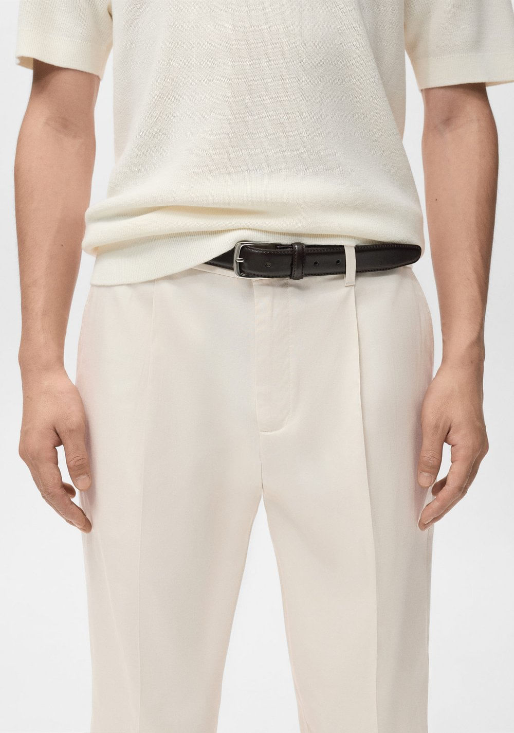 Pantalón Regular Fit Fluido Pinzas Mango 5