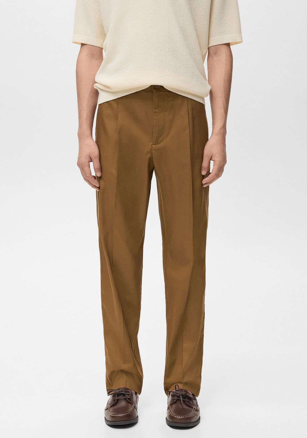 Pantalón Regular Fit Fluido Pinzas Mango Imagen Principal