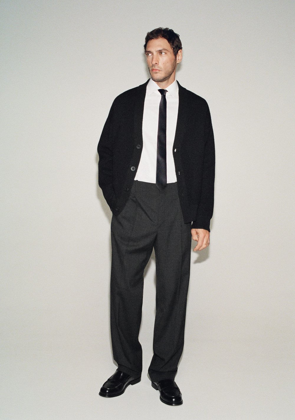 Pantalón Relaxed Fit Pinzas Mango 7