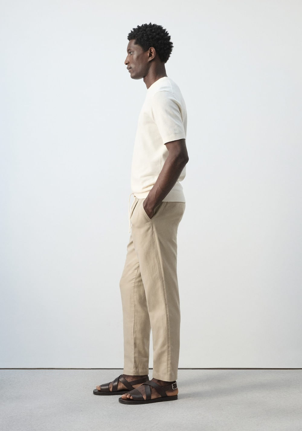 Pantalón Slim Fit Cropped Mango 6