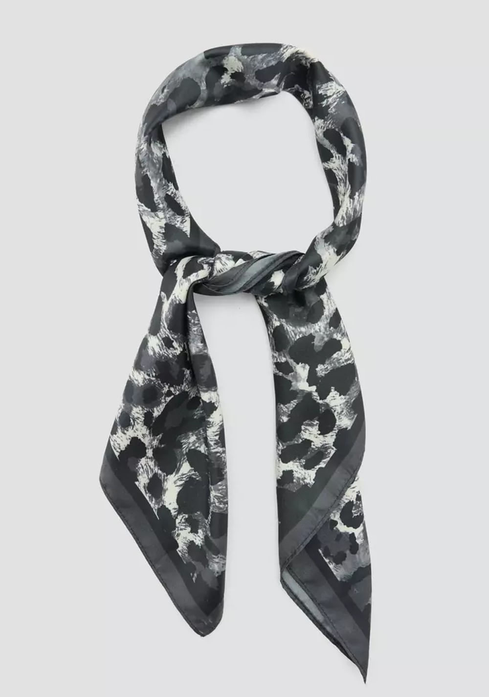 Pañuelo Cuadrado Leopardo Mango 3