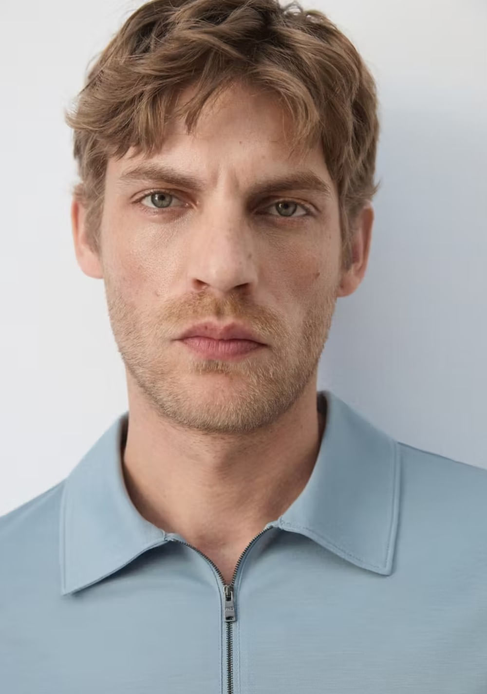 Polo Regular Fit Cierre Mango 4