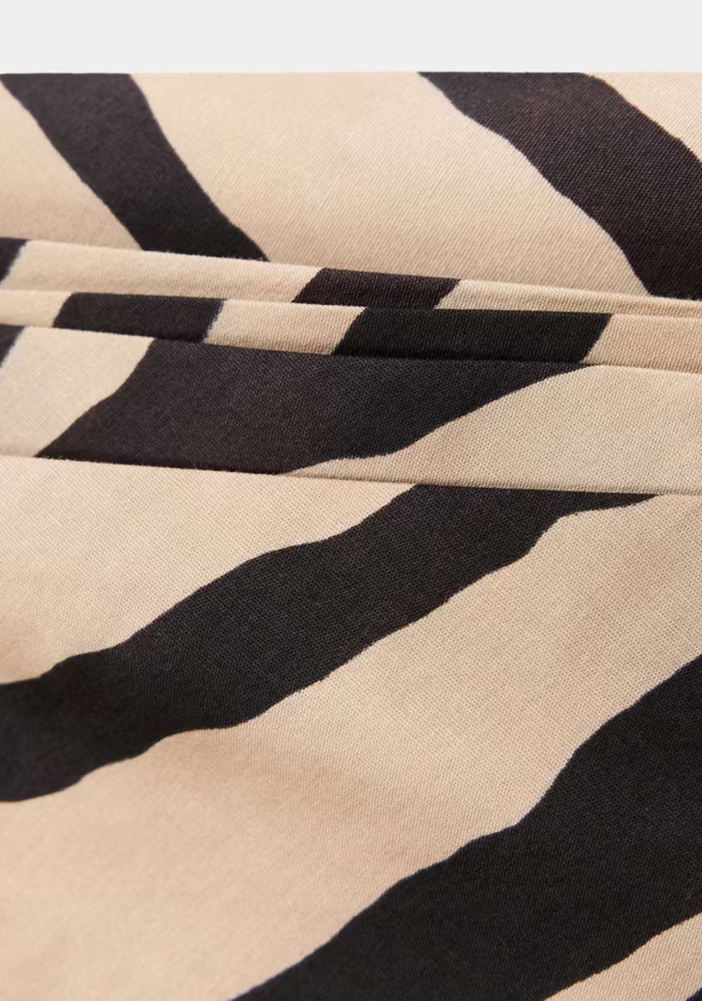 Top Asimétrico Estampado Mango 6