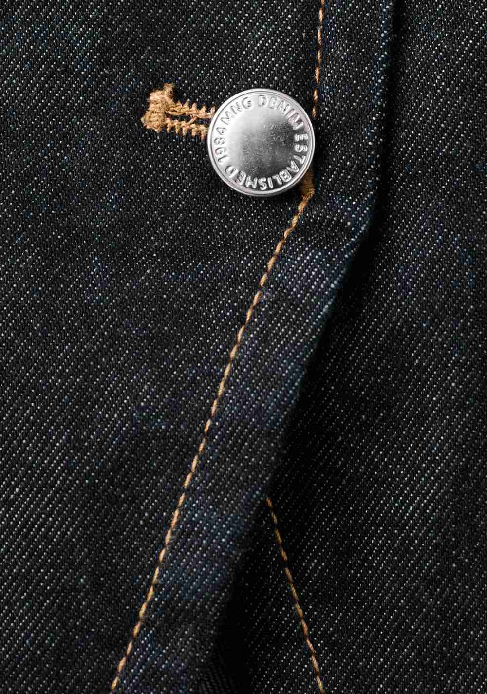 Top Denim Palabra de Honor Mango 8