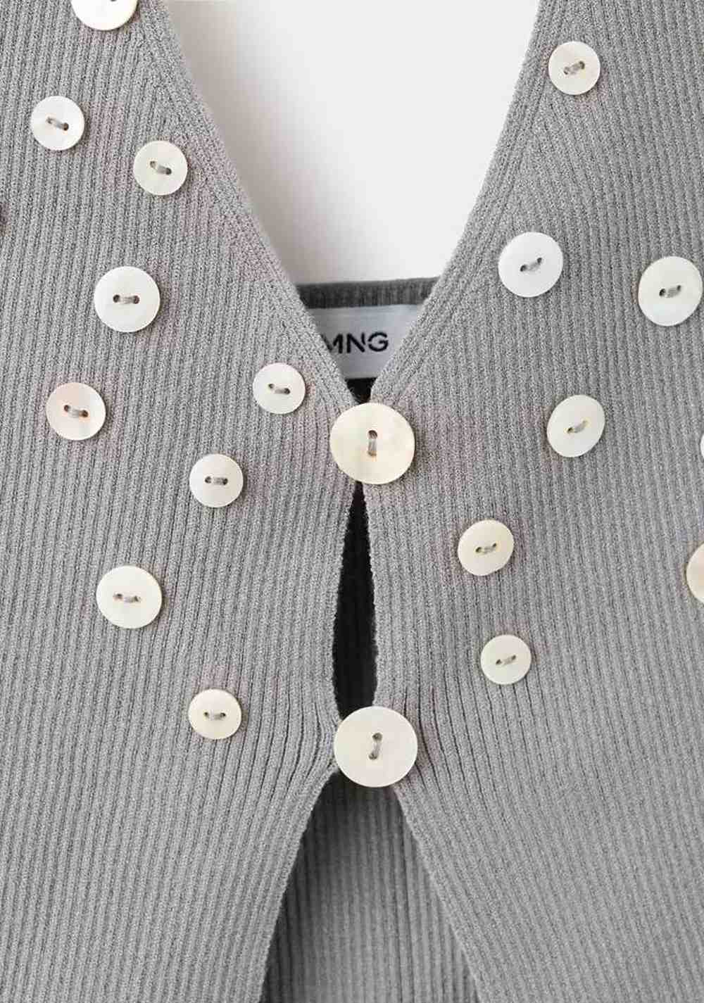Top Entallado Botones Decorativos Mango 4