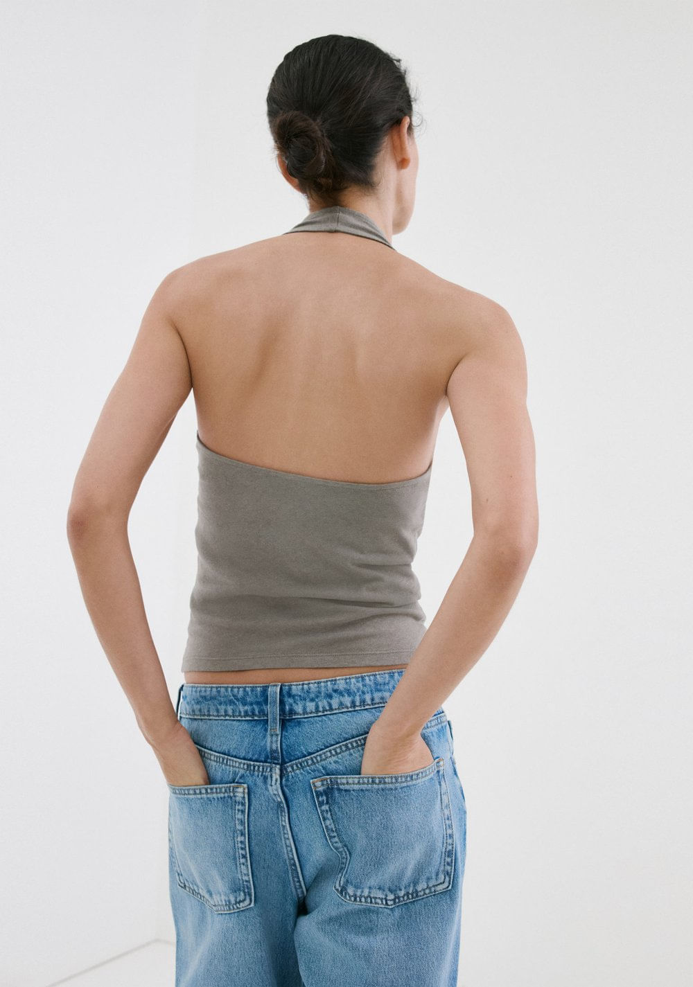 Top Halter Botones Decorativos Mango 3