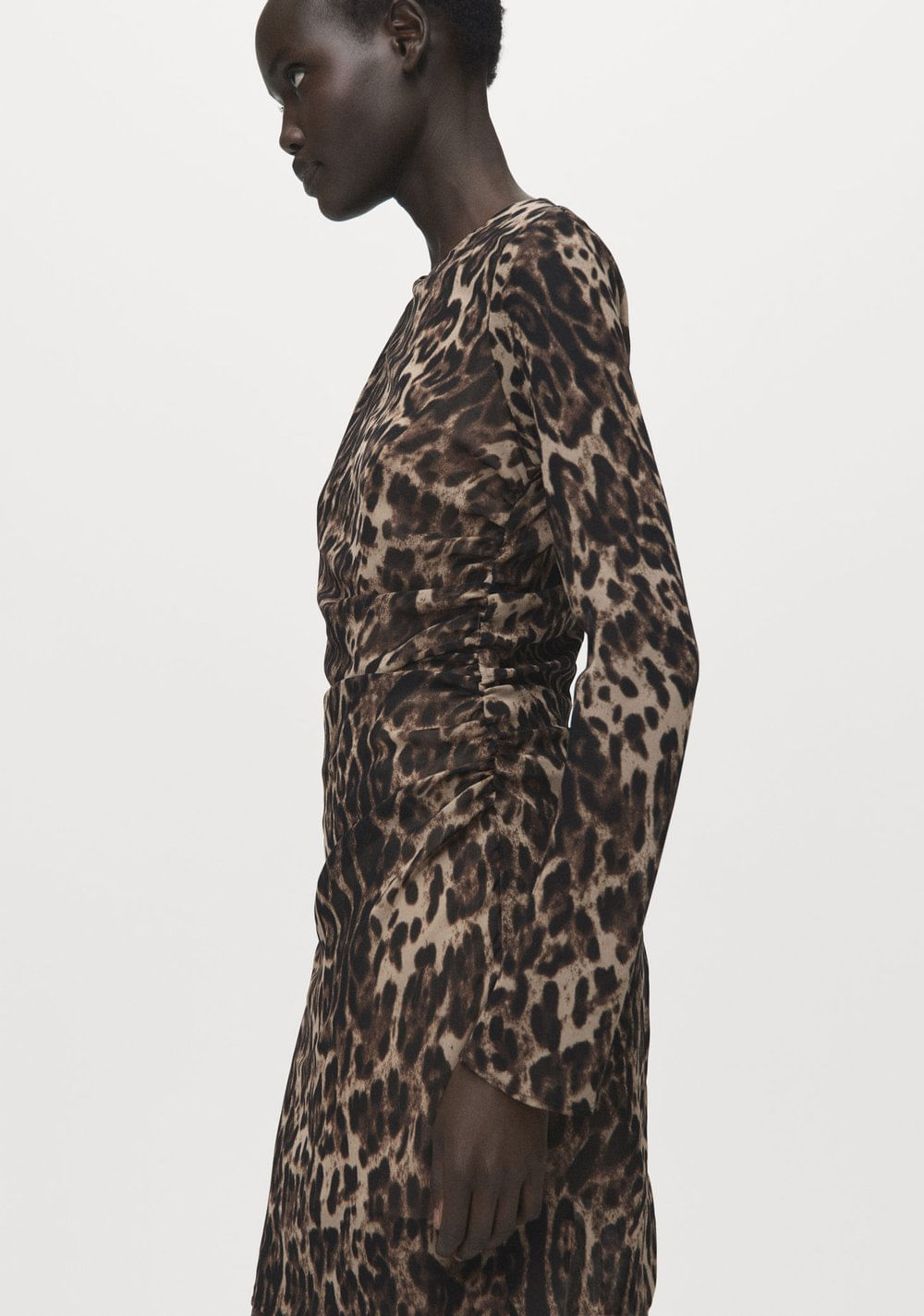 Vestido Leopardo Cintura Fruncida Mango 3
