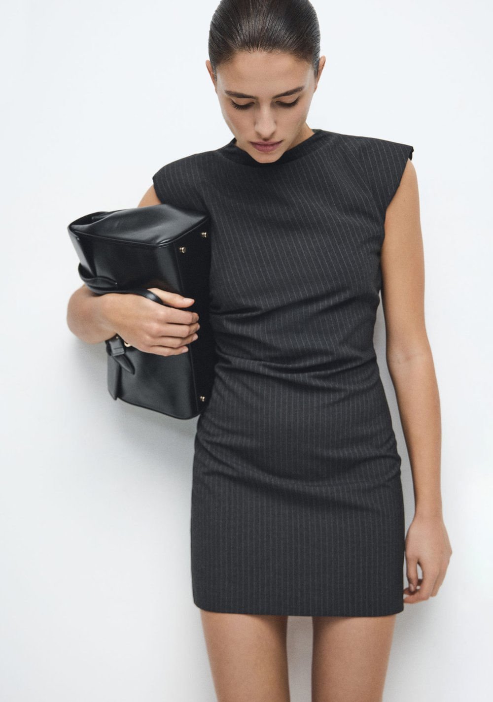 Vestido Raya Diplomática Cut Out Mango 3