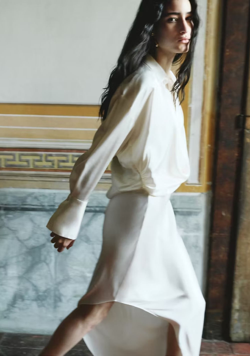 Vestido Satinado Asimétrico Mango 2