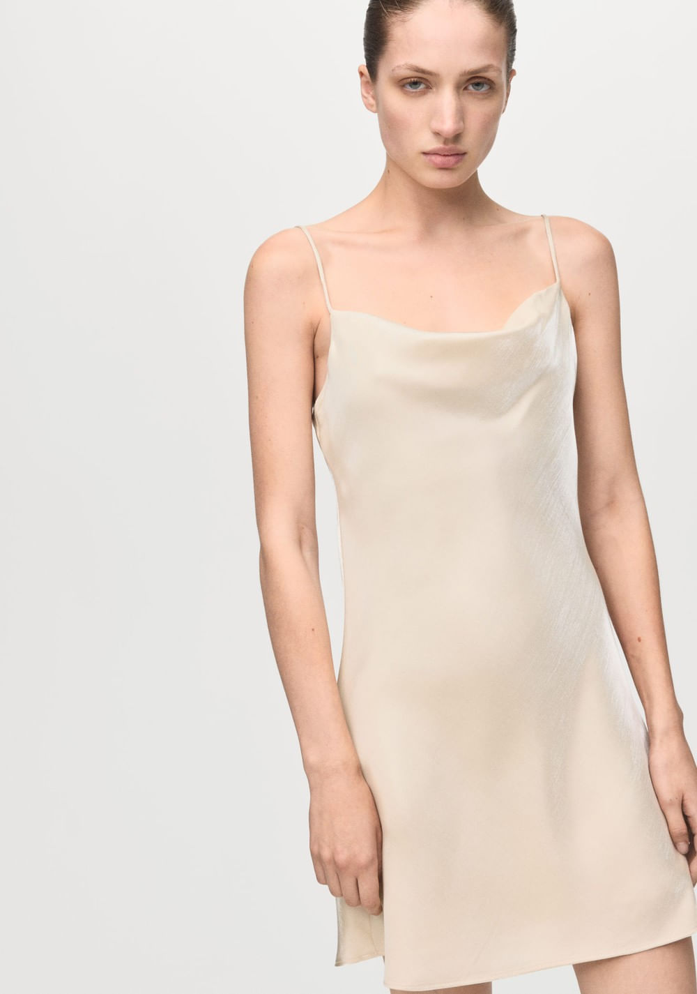 Vestido Satinado Cuello Escotado Mango 3