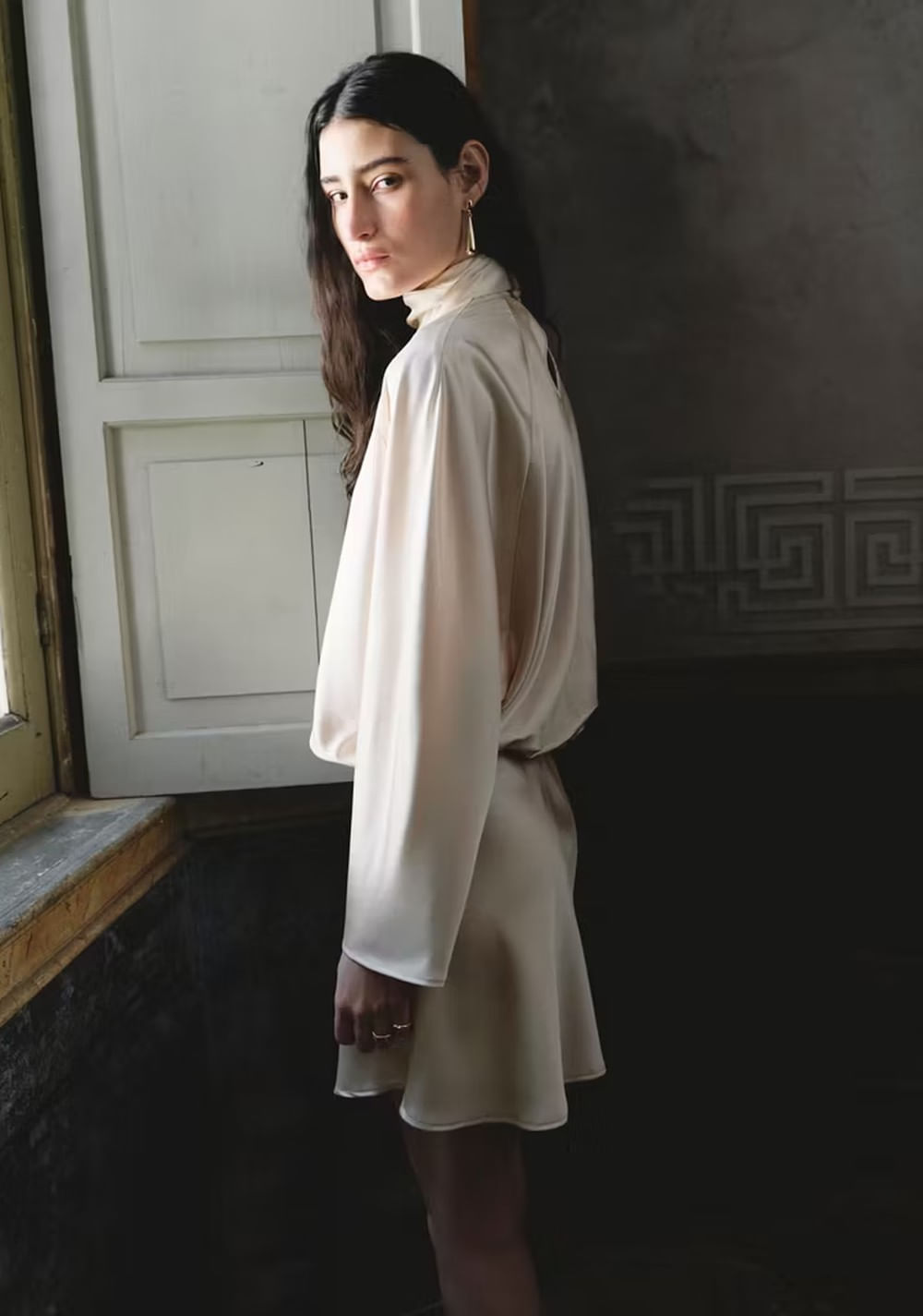 Vestido Satinado Lazada Mango 5