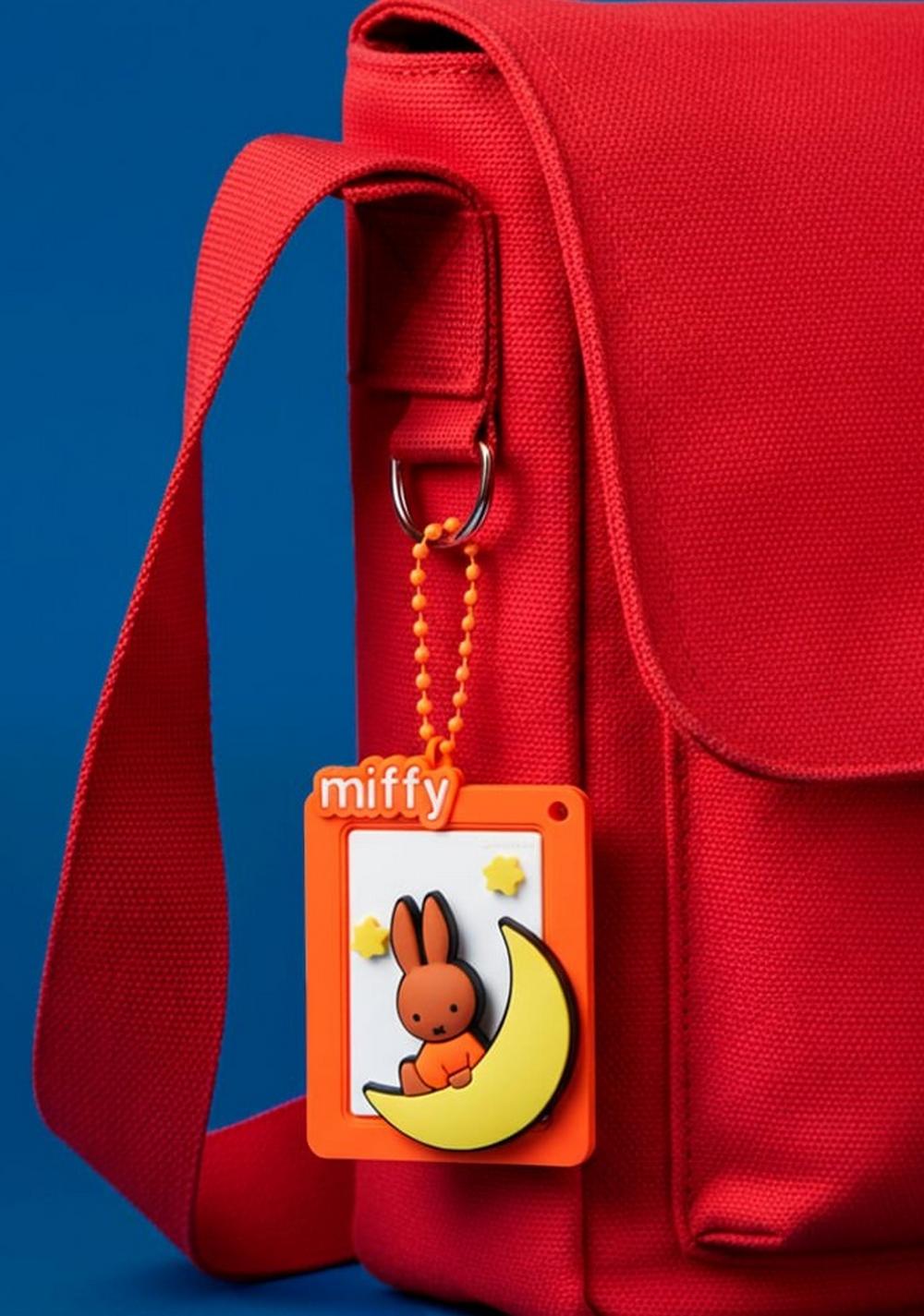 Llavero Decorativo Minidots Sintético Rojo 6 Cm Miffy Miniso Unisex - Vista 3