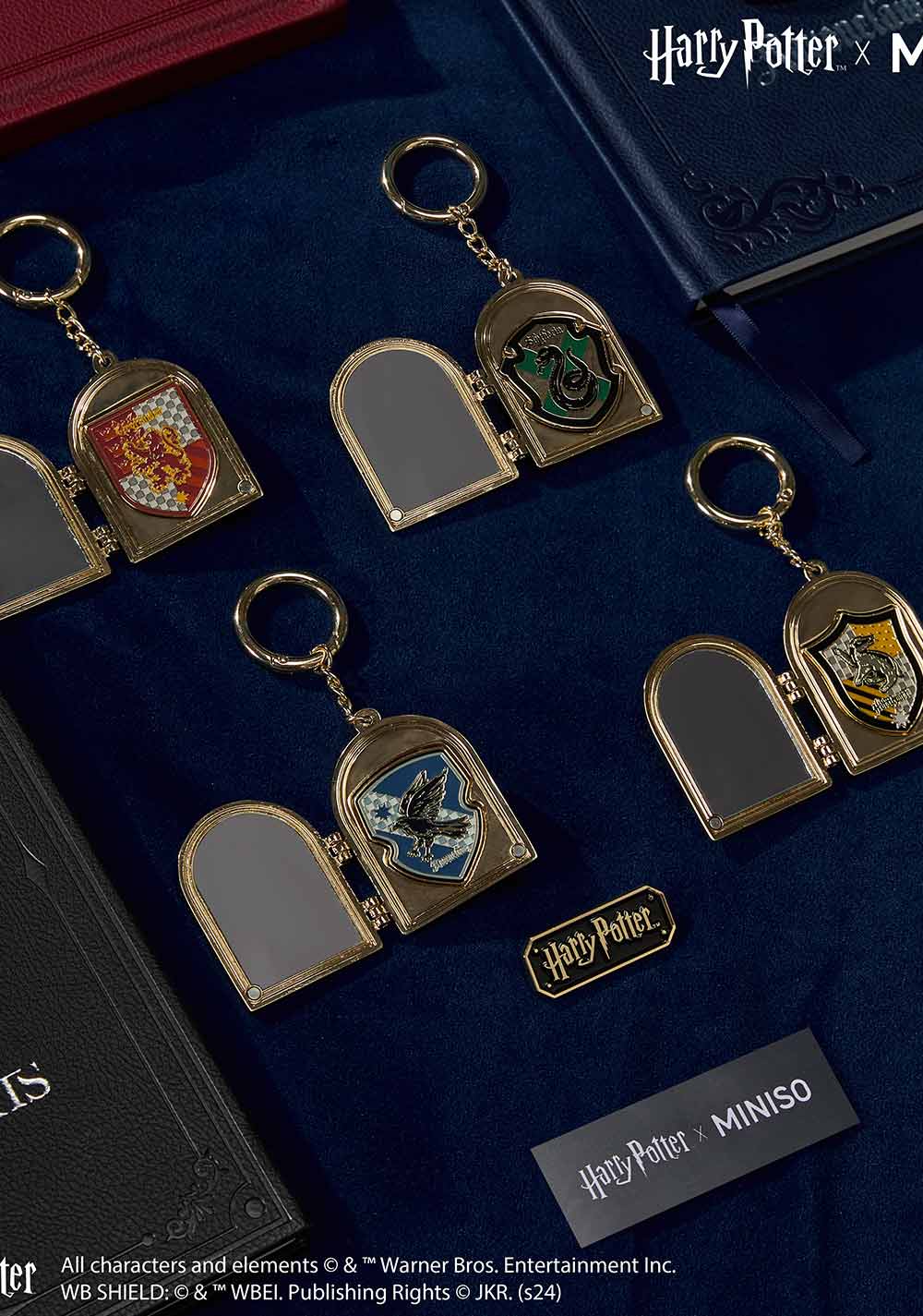 Llavero Insignia 4 Modelos Casas Hogwarts Harry Potter Miniso Unisex - Vista 8