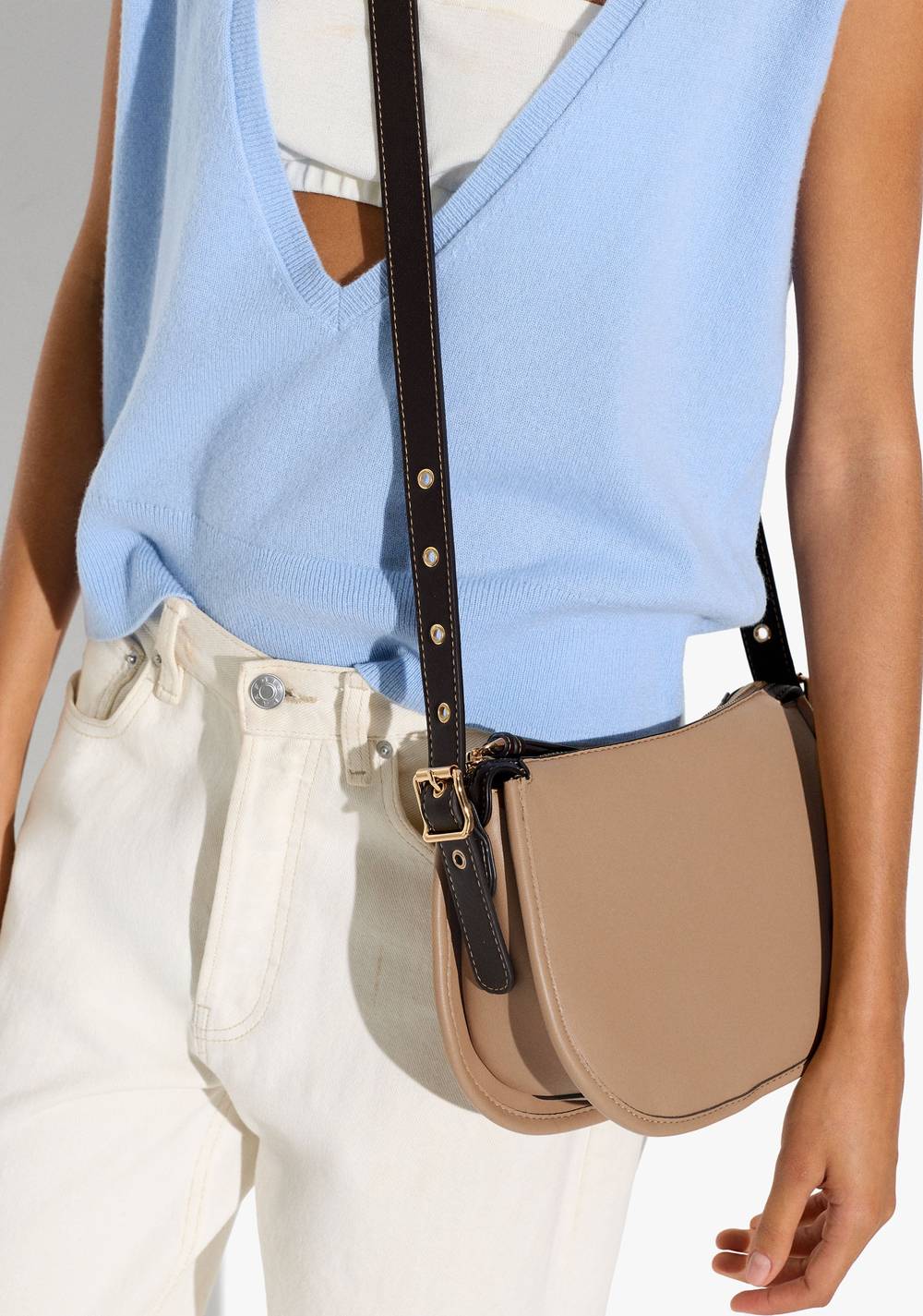 Cartera Bandolera Estructurado Liso Parfois 2