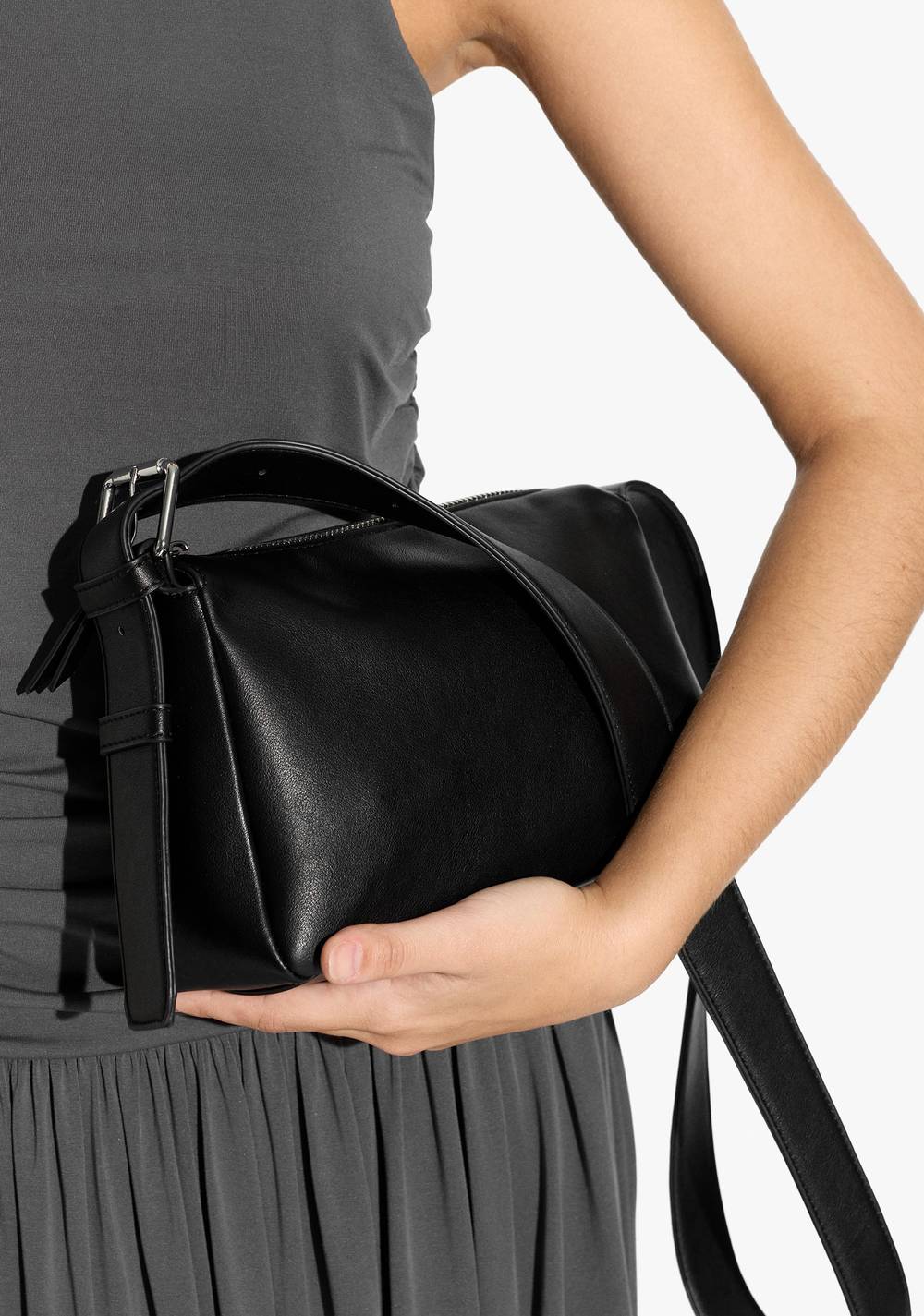 Cartera Bandolera Lisa con Hebilla Parfois 2