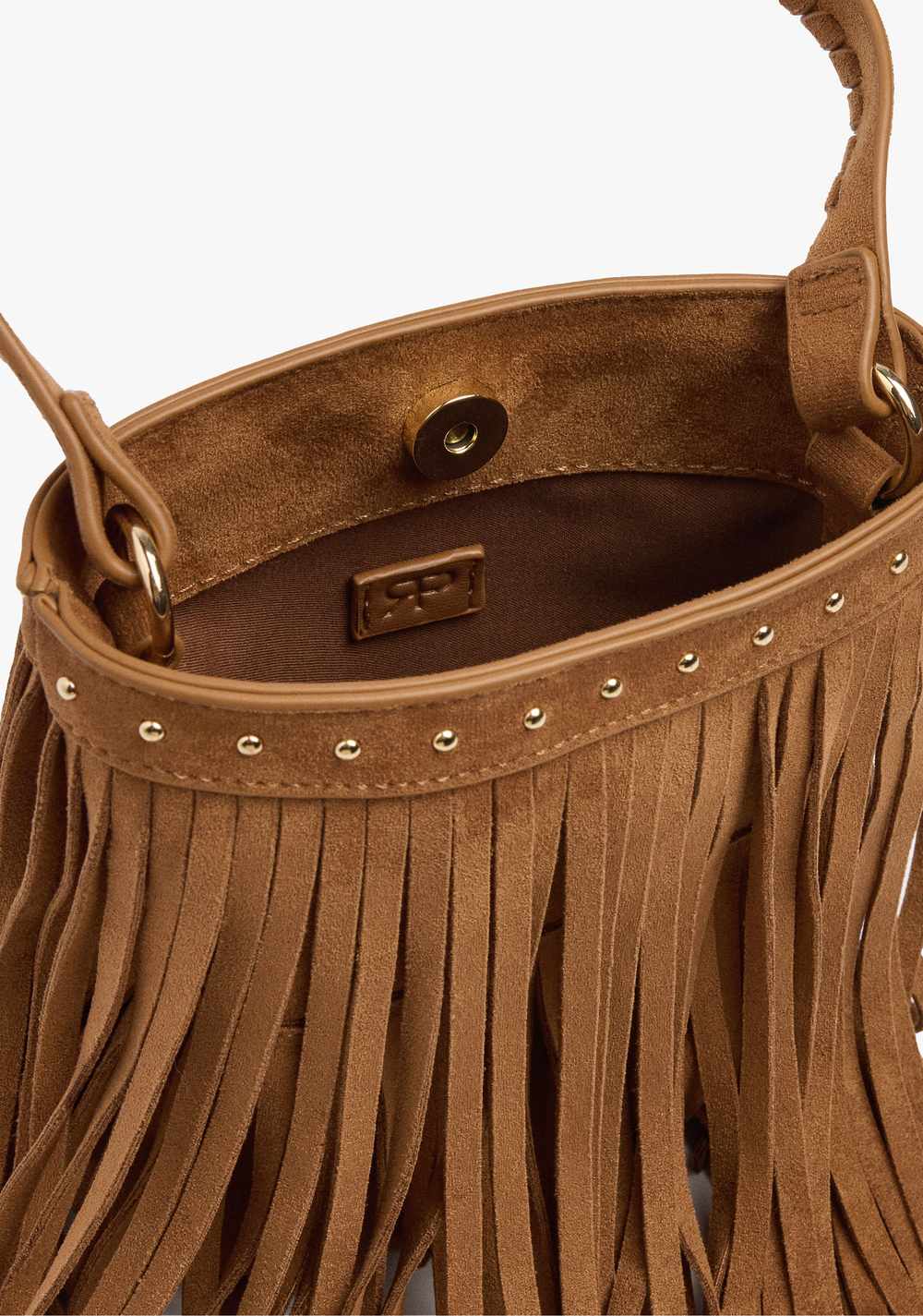 Cartera Bombonera Efecto Piel con Flecos y Tachuelas Parfois 5