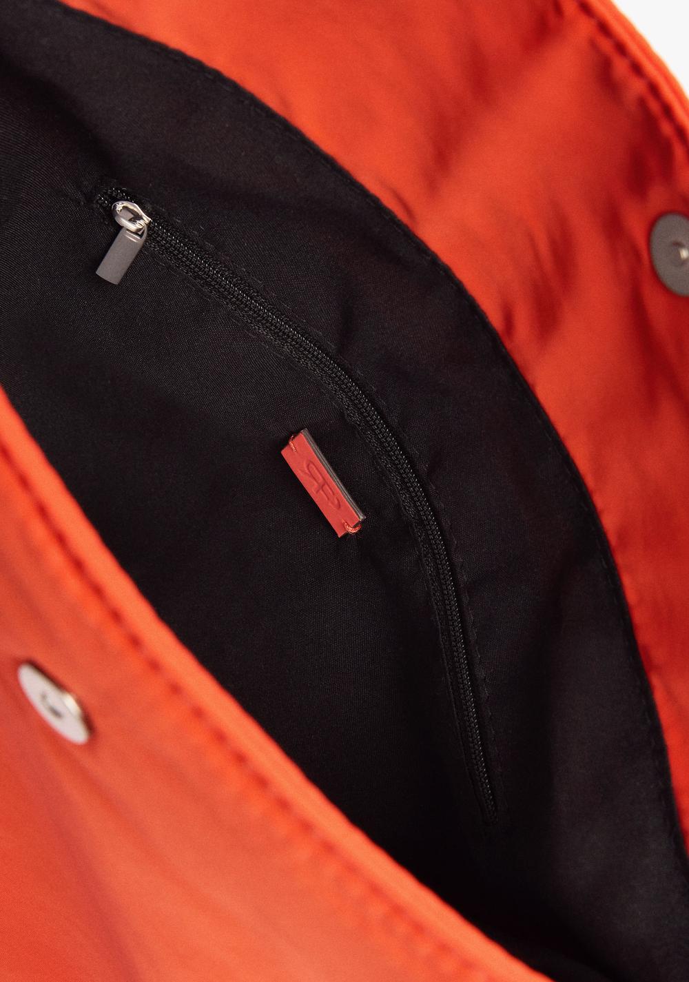 Cartera de Mano de Nylon con Colgadura Parfois 5