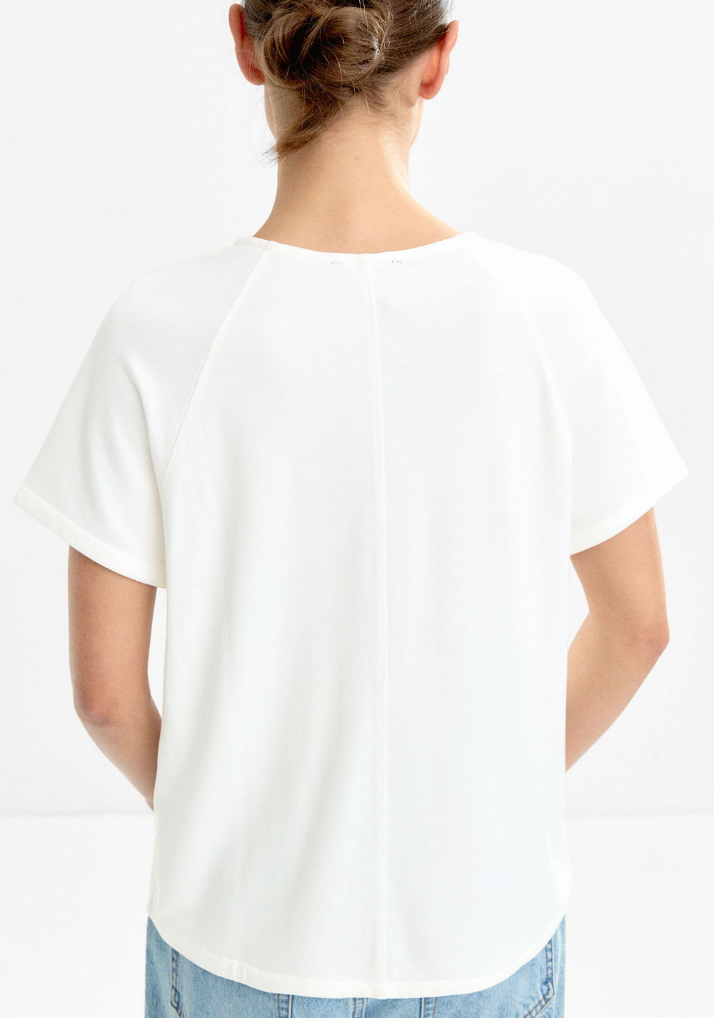 Camiseta Clásica Cuello Pico Parfois 3